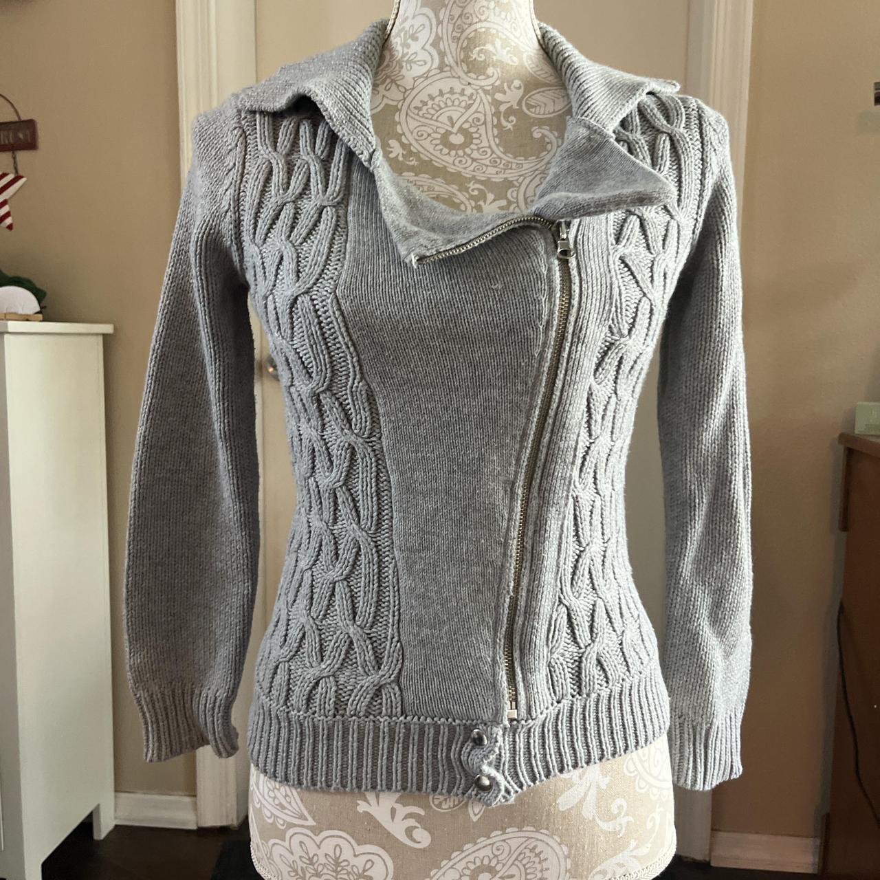 item listed by shop_roseblvd