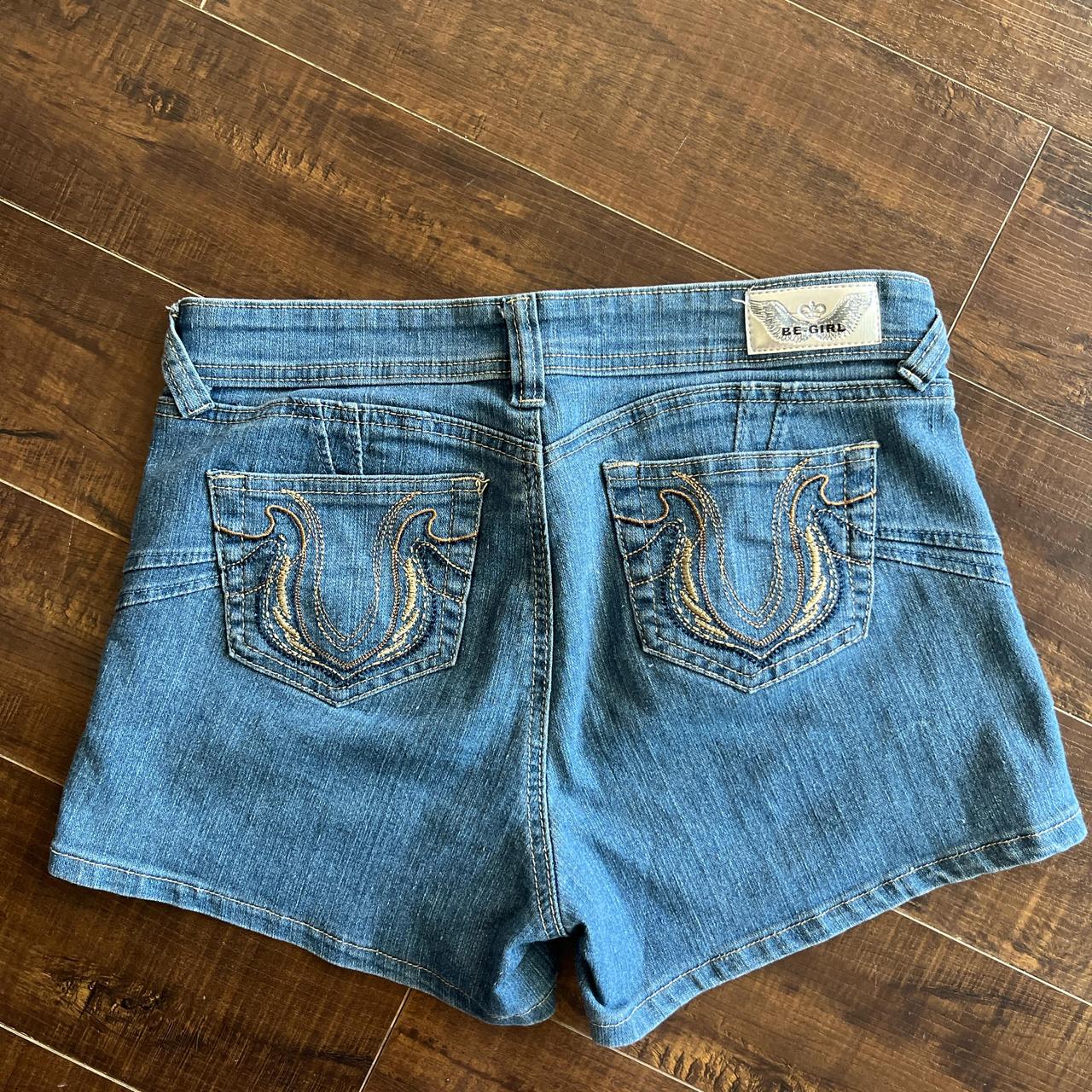 item listed by shop_roseblvd