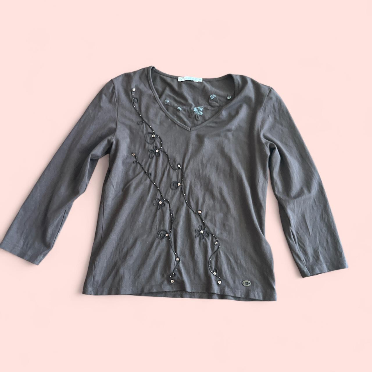 item listed by shop_roseblvd