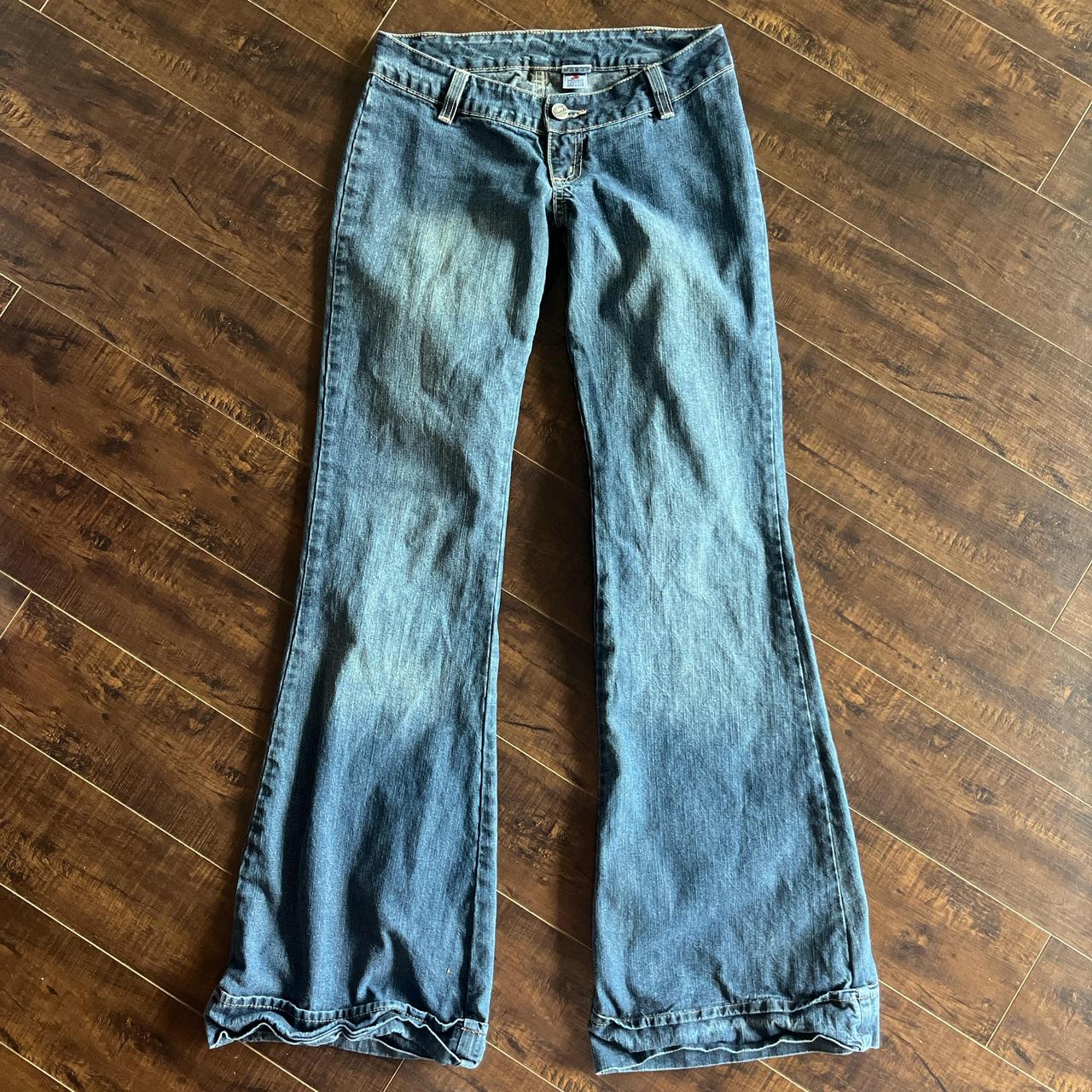 item listed by shop_roseblvd