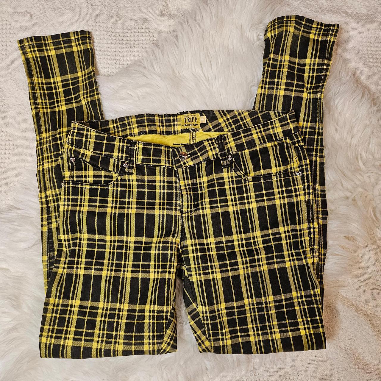 Tripp nyc black 2024 and yellow pants/shorts