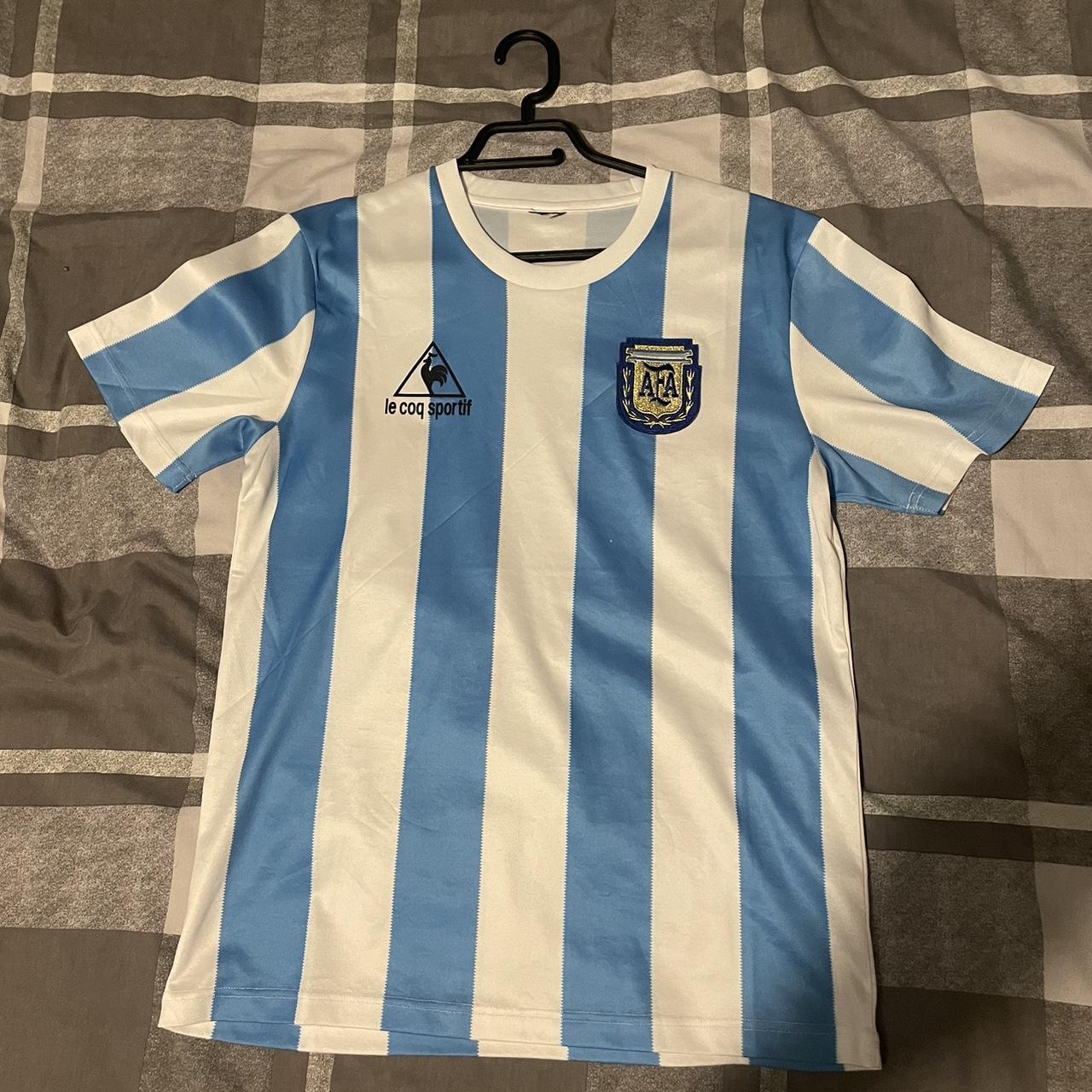 Argentina retro kit - Depop