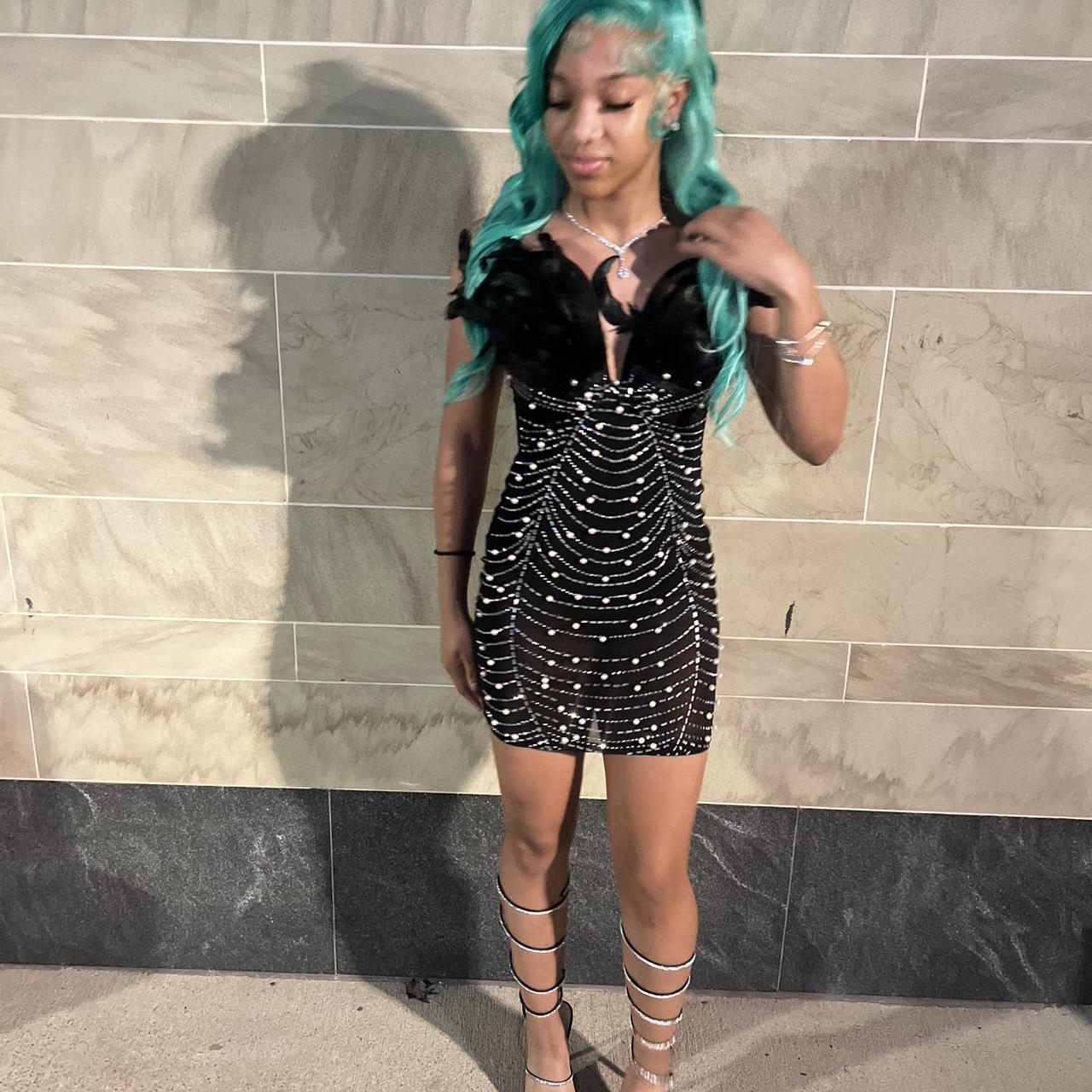 item listed by janiahnicolee