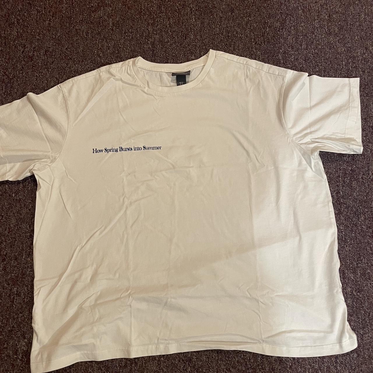 H&M white tshirt with graphic, Size is XL,