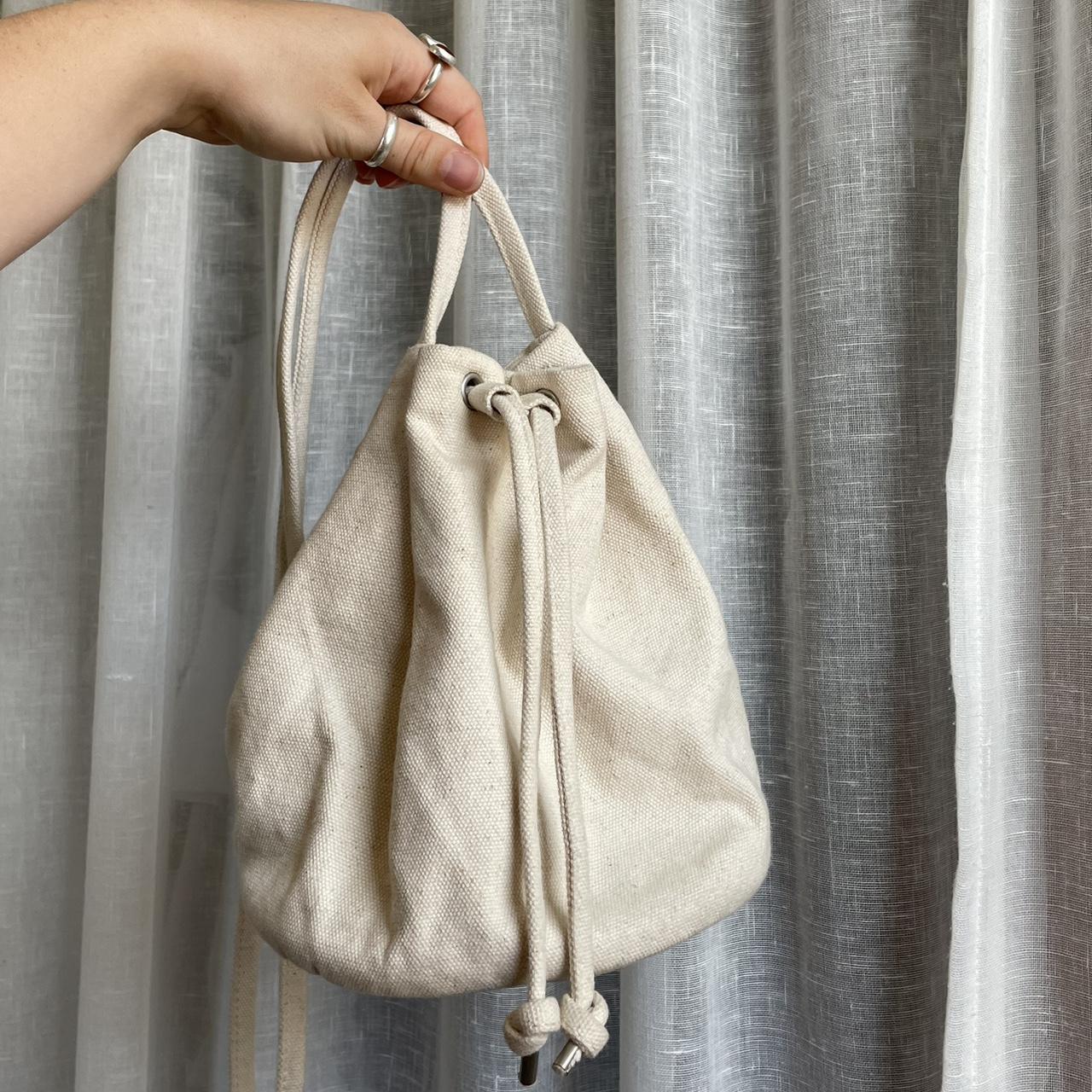 BAGGU Canvas Sling Bag Good condition rare Baggu... Depop