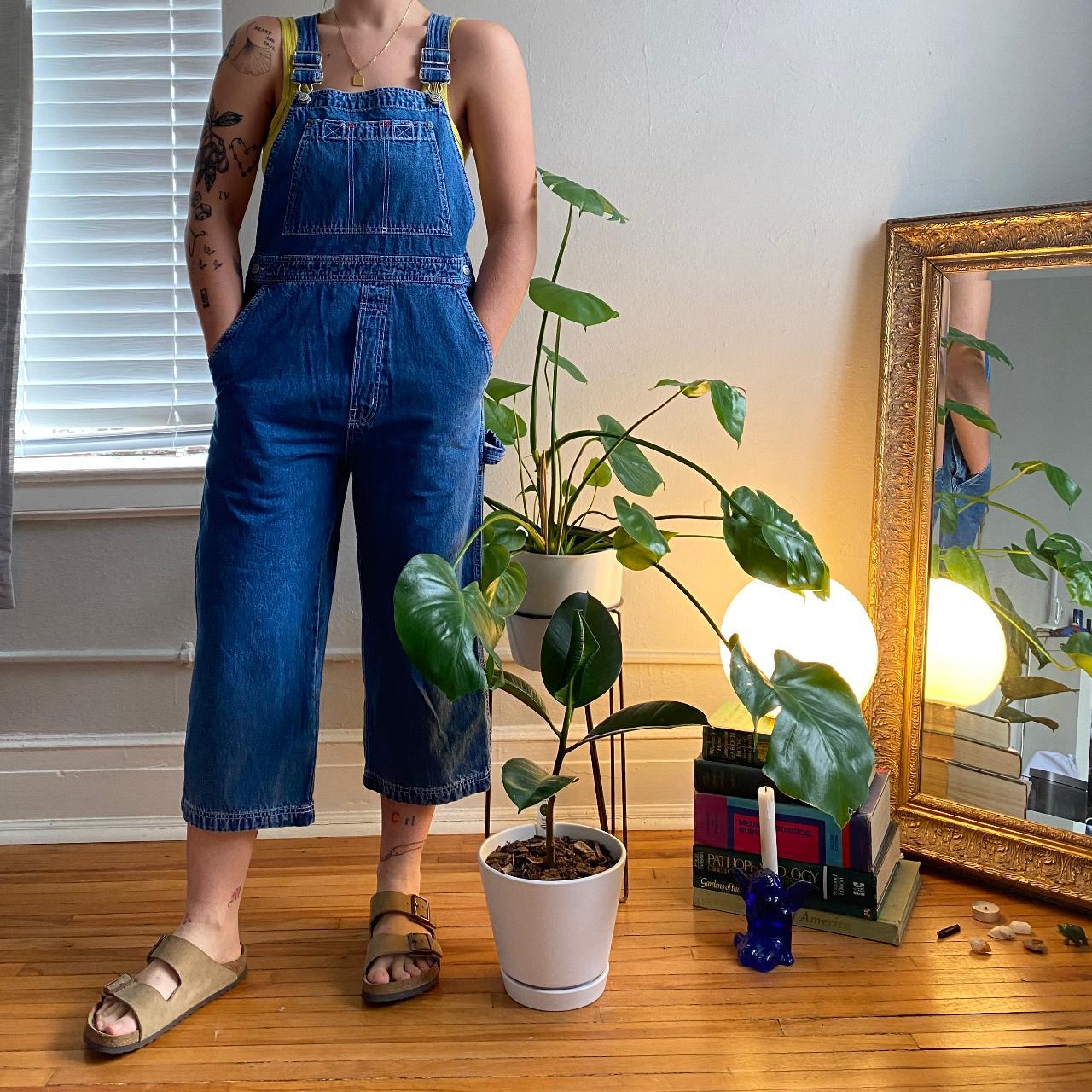 VINTAGE CAPRI OVERALLS 🌟DETAILS "GAP" denim capri... Depop