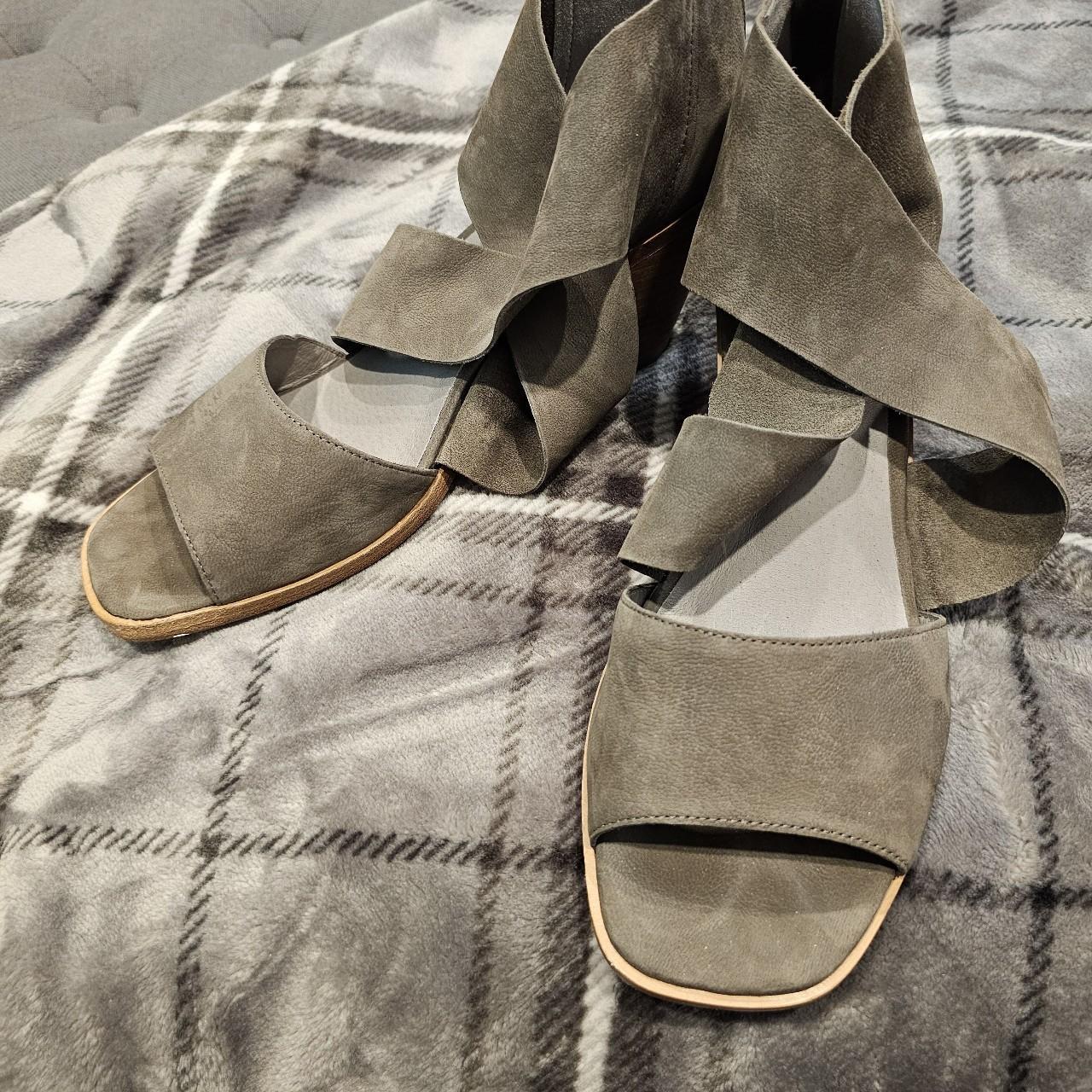 Eileen fisher clearance heels