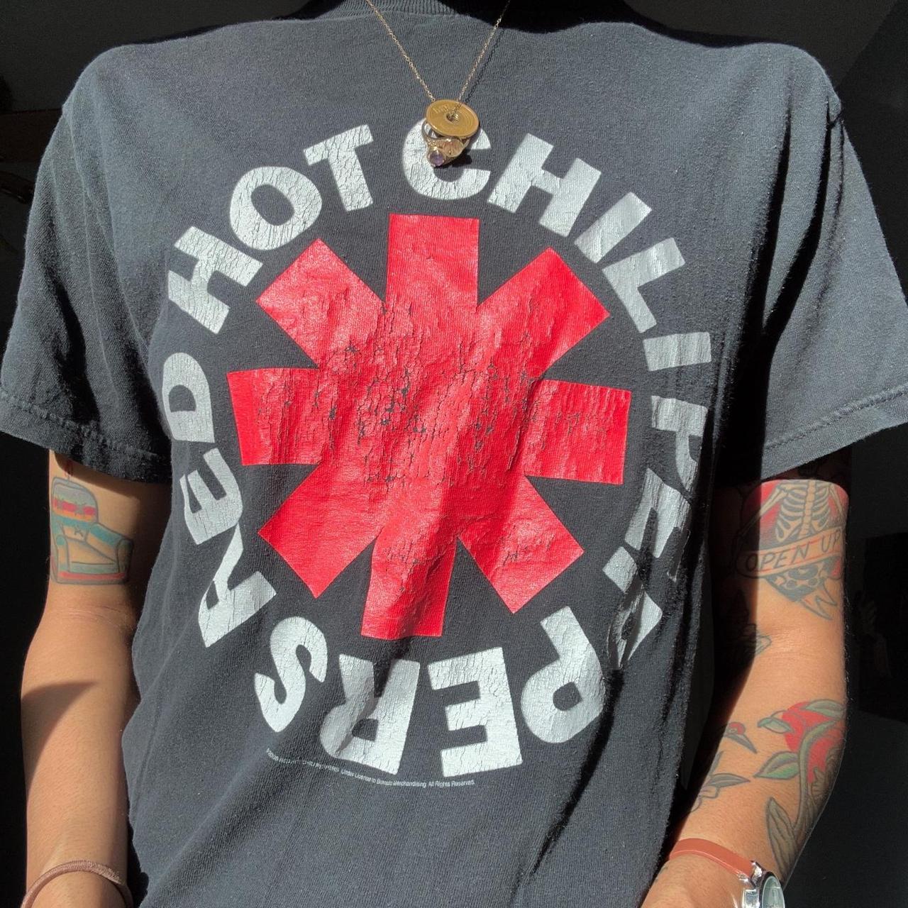 Red Hot Chili Peppers T-Shirt, no tagged size but...