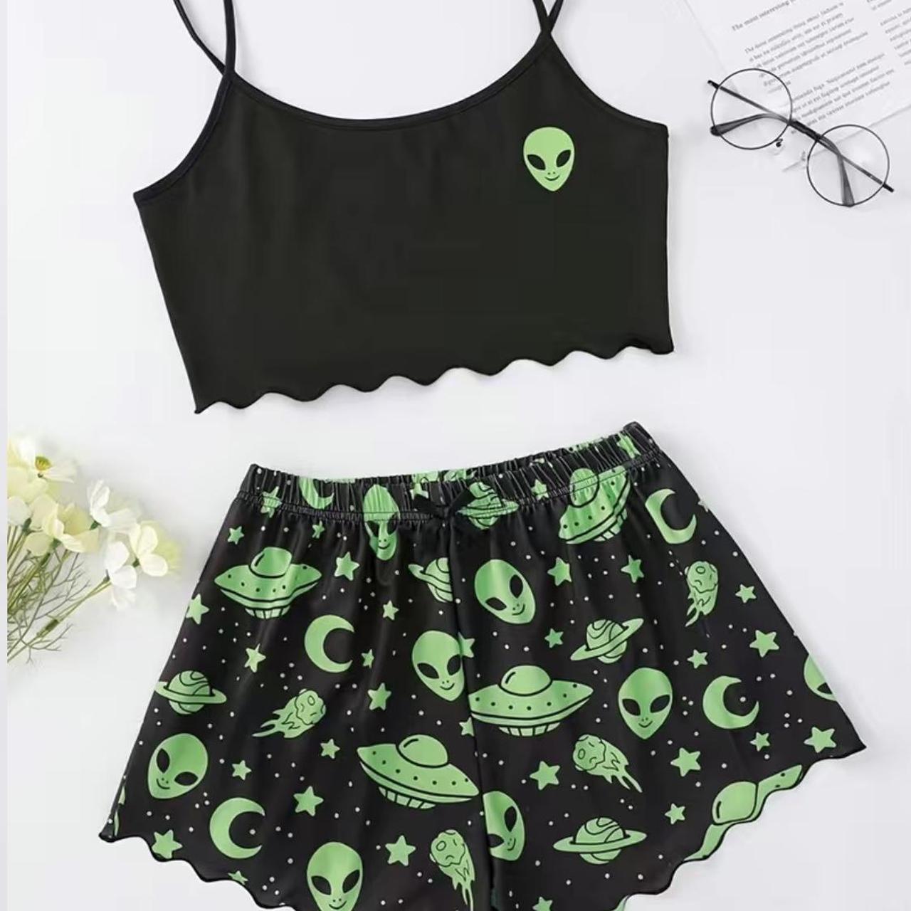 ★ SPAO★ Hey, hello Earthling Pajamas GREEN SPPPF25UF4 St. Patrick's Day Hello Kitty Girls Pajamas Sets Toddler