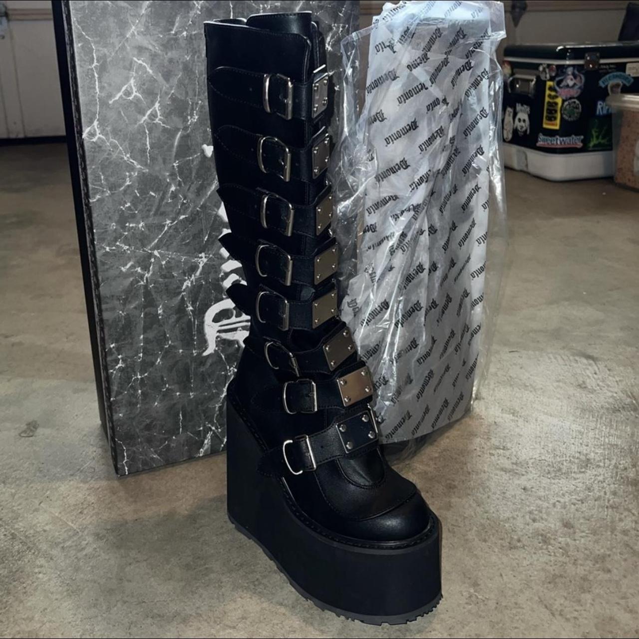 demonia trinity boots uk