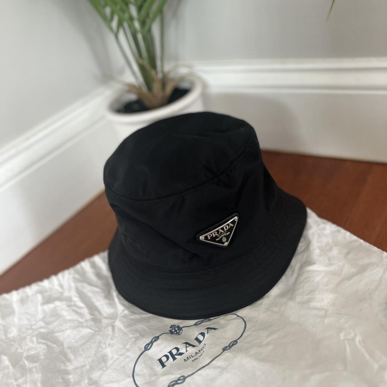 PRADA プラダ　バケットハット　ハット　XXL プラダ ハット 帽子 バケットハット トライアングルロゴ ブラック