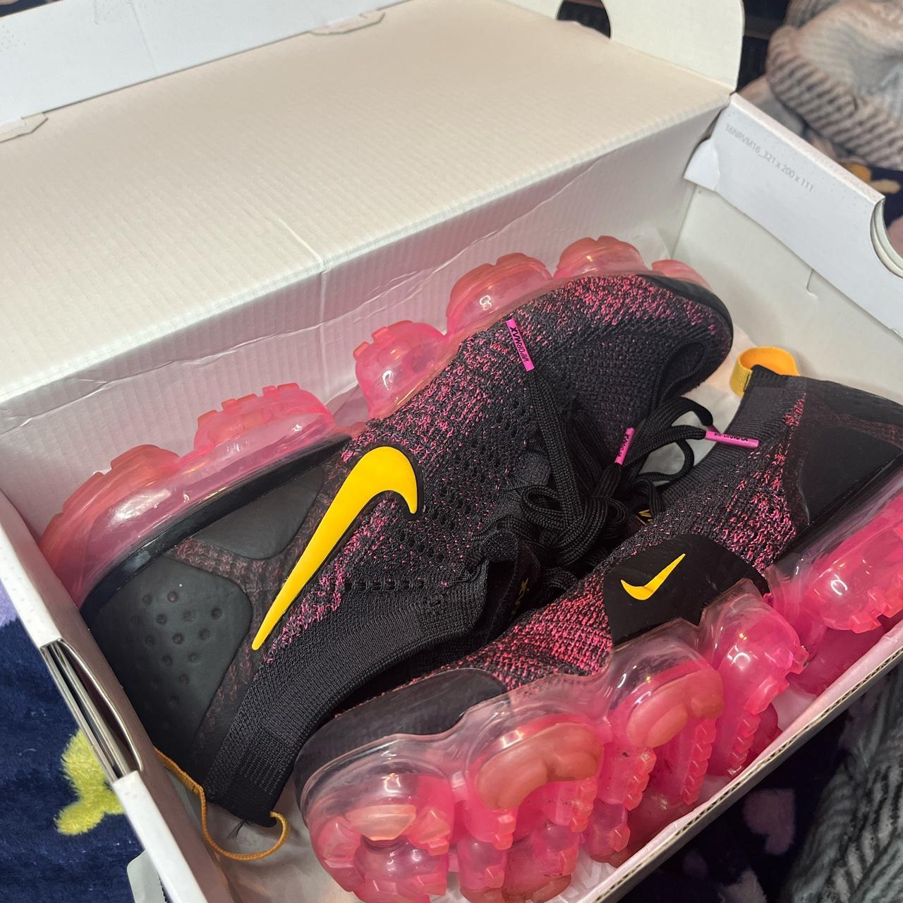 Vapormax flyknit 2 hot sale pink blast