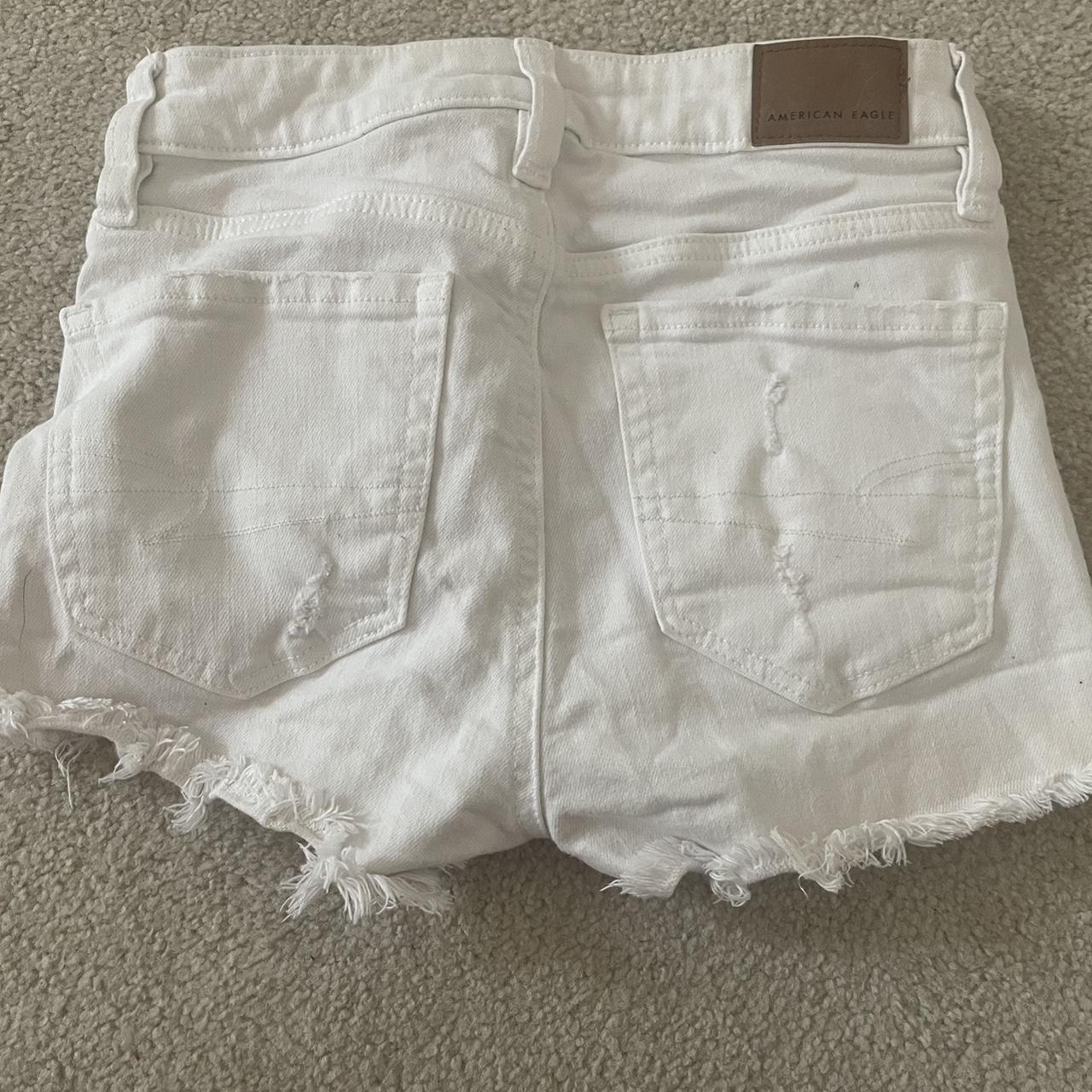 American Eagle Women's White Shorts Depop