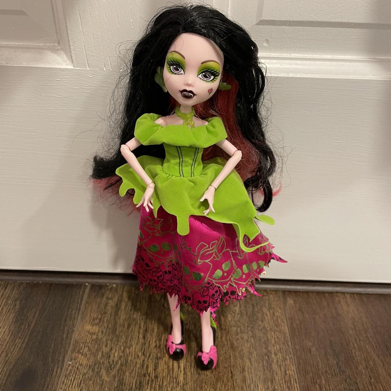 Poison apple draculaura monster high doll -no flaws... - Depop