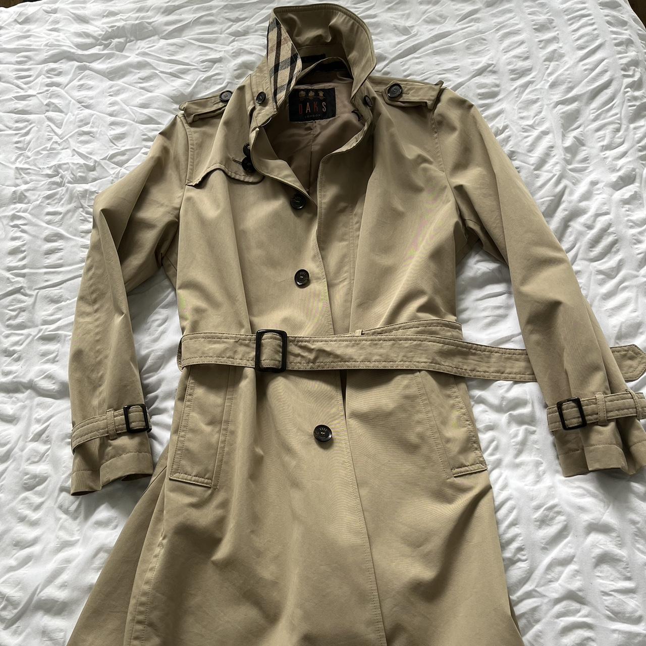 Daks trench coat best sale