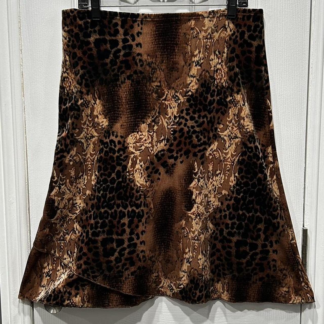 Baranda flared cheetah print velvet wrap skirt Depop