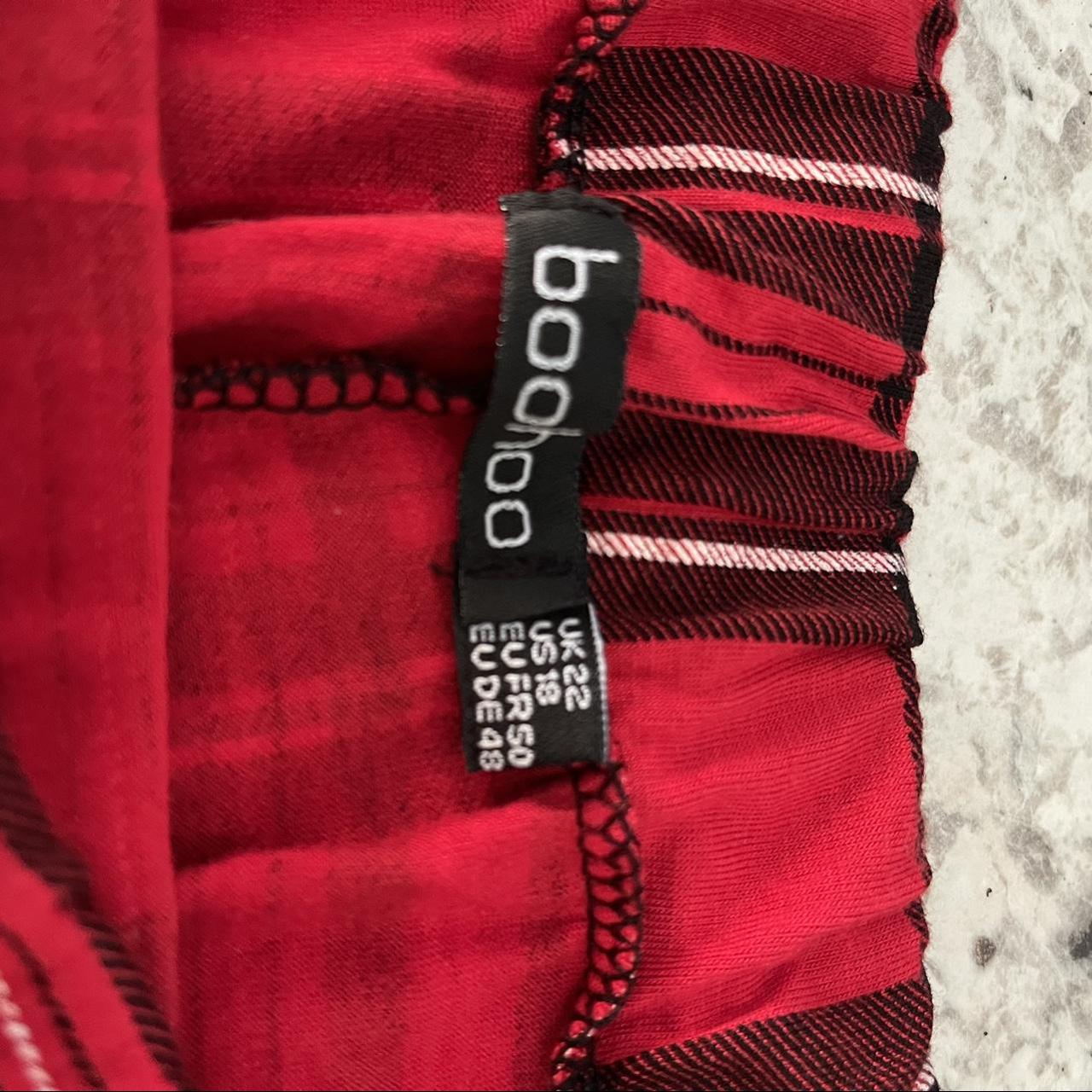 Boohoo Plus Women's Skirt (4)