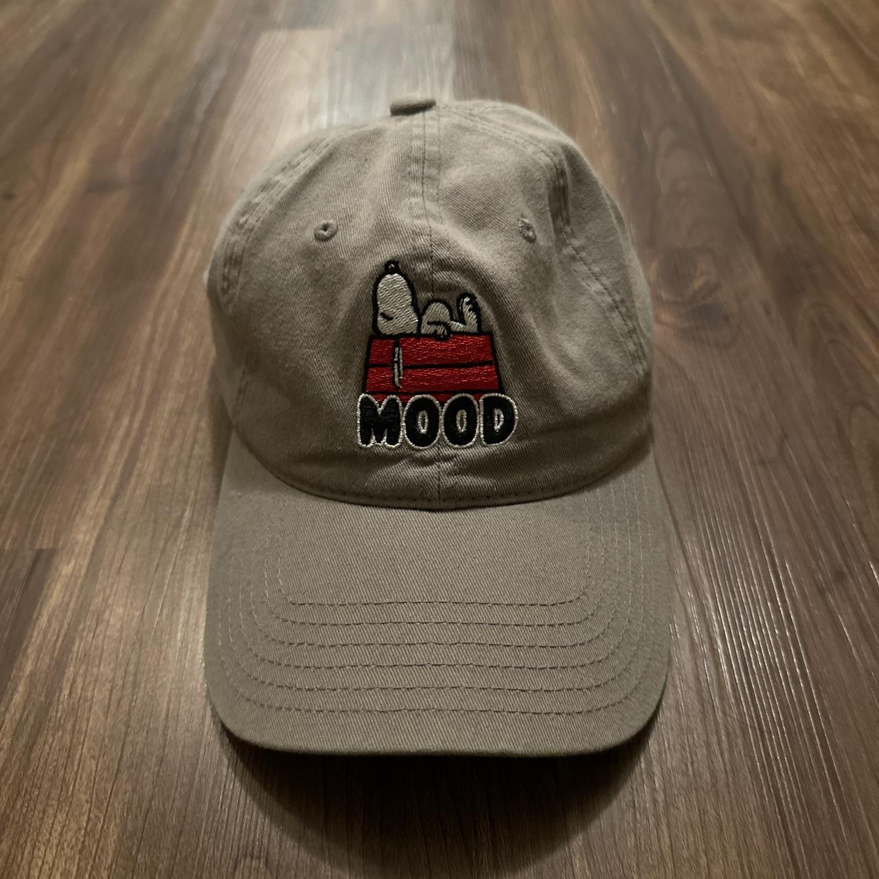 Snoopy store mood hat