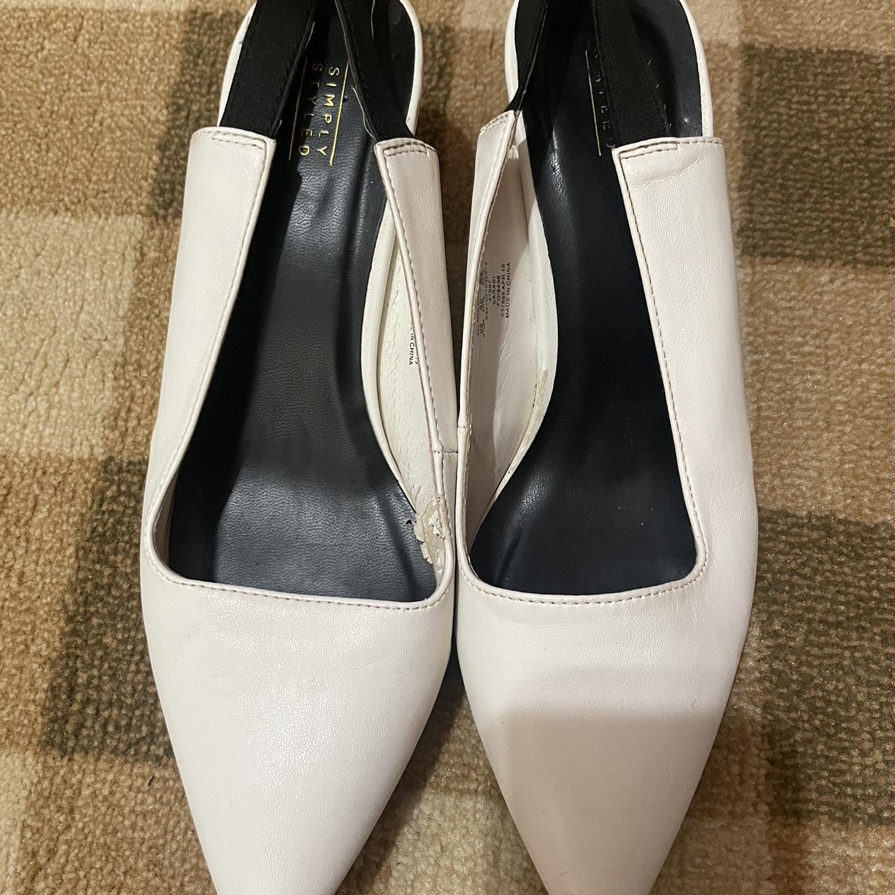 White pumps 2024 size 8