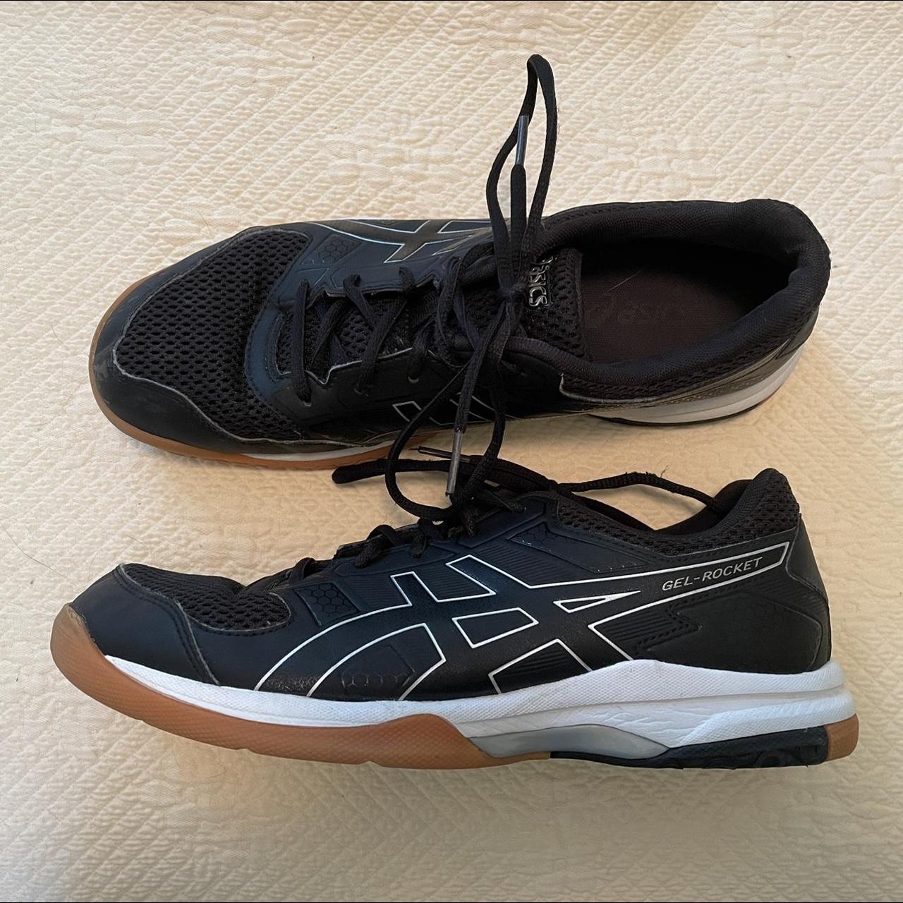 ASICS Women's Black Trainers | Depop