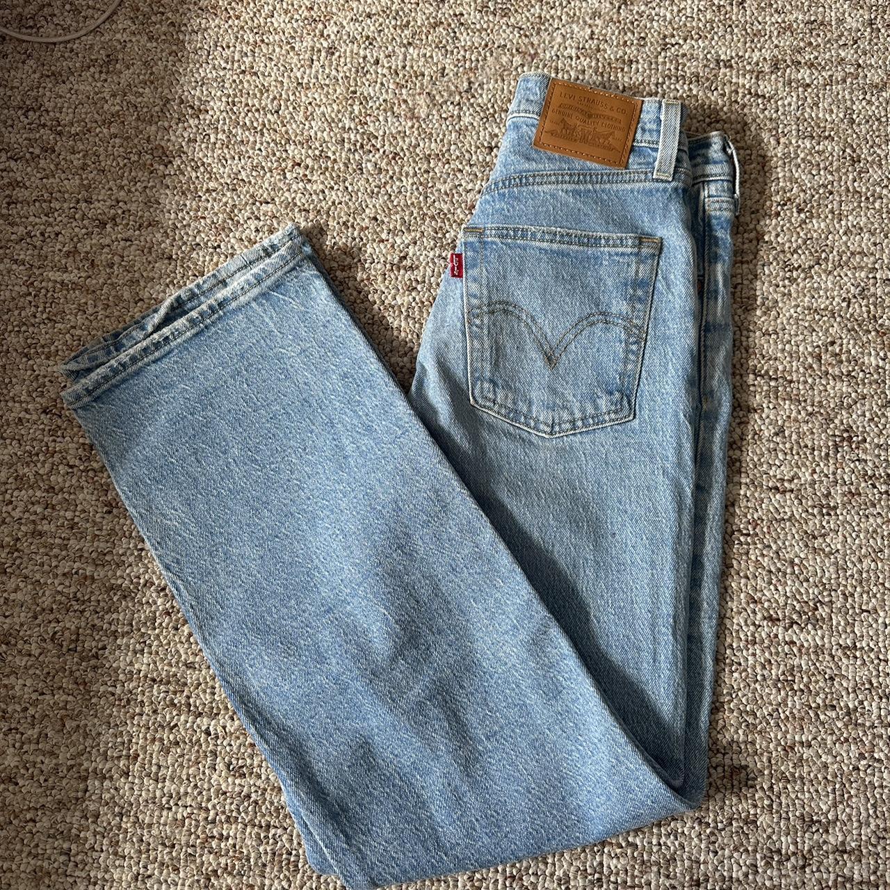 levis 24 30