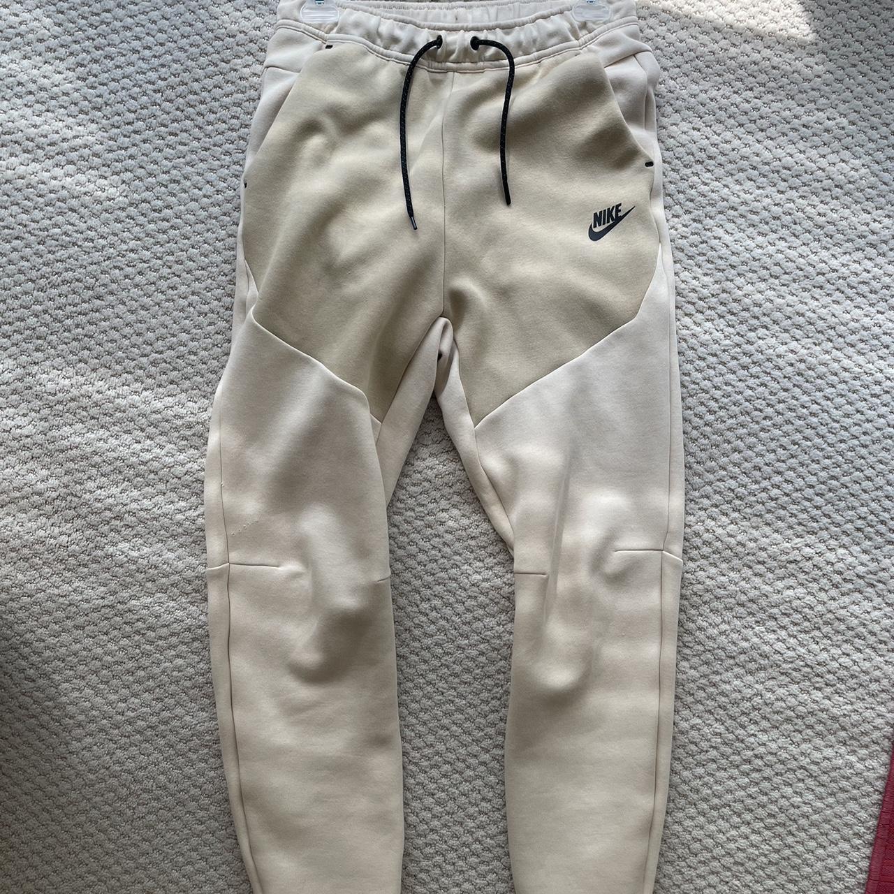 Nike Men's Tan and Cream Joggerstracksuits Depop