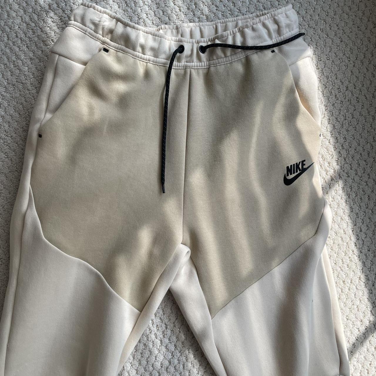 Nike Men's Tan and Cream Joggerstracksuits Depop
