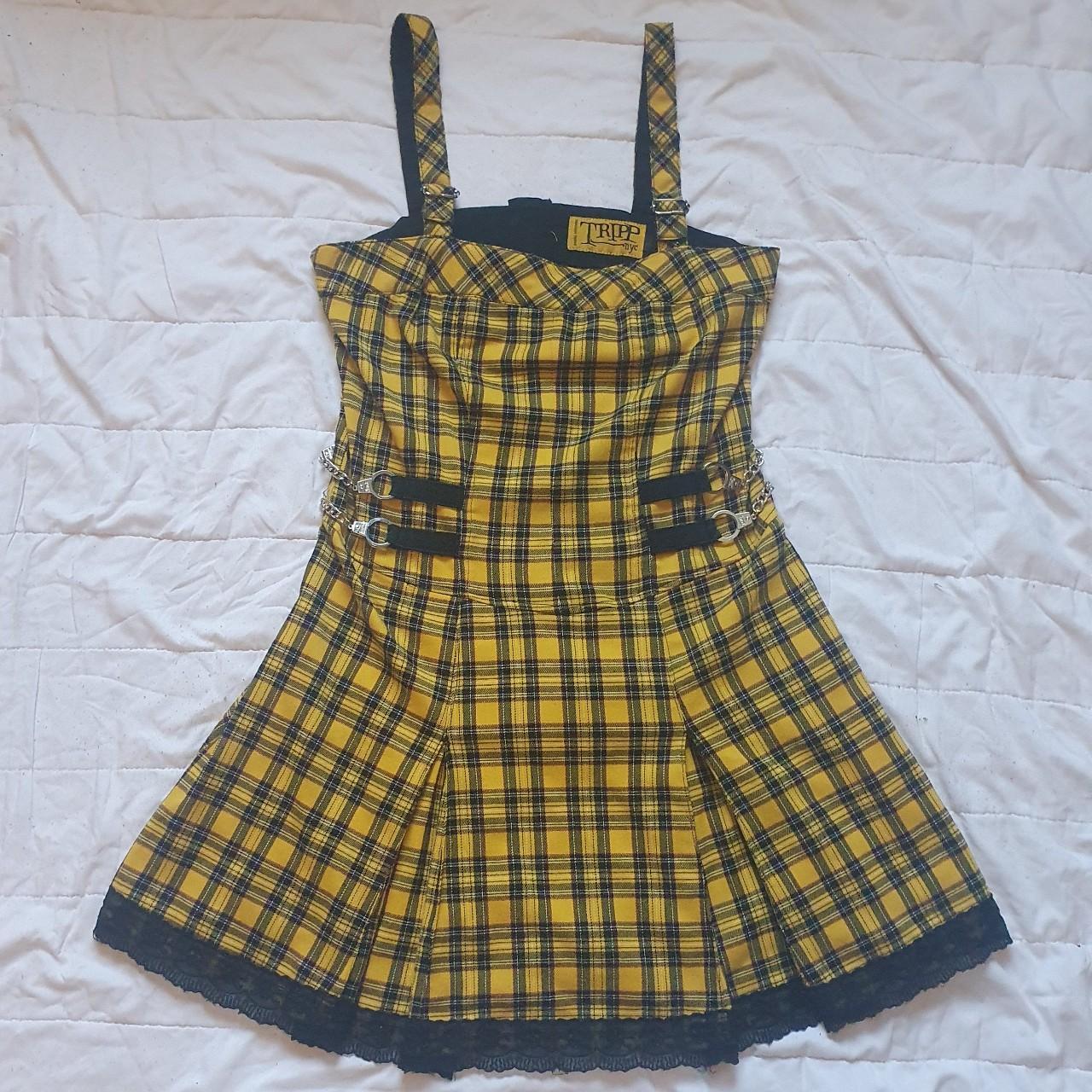 item listed by vqmpyre_