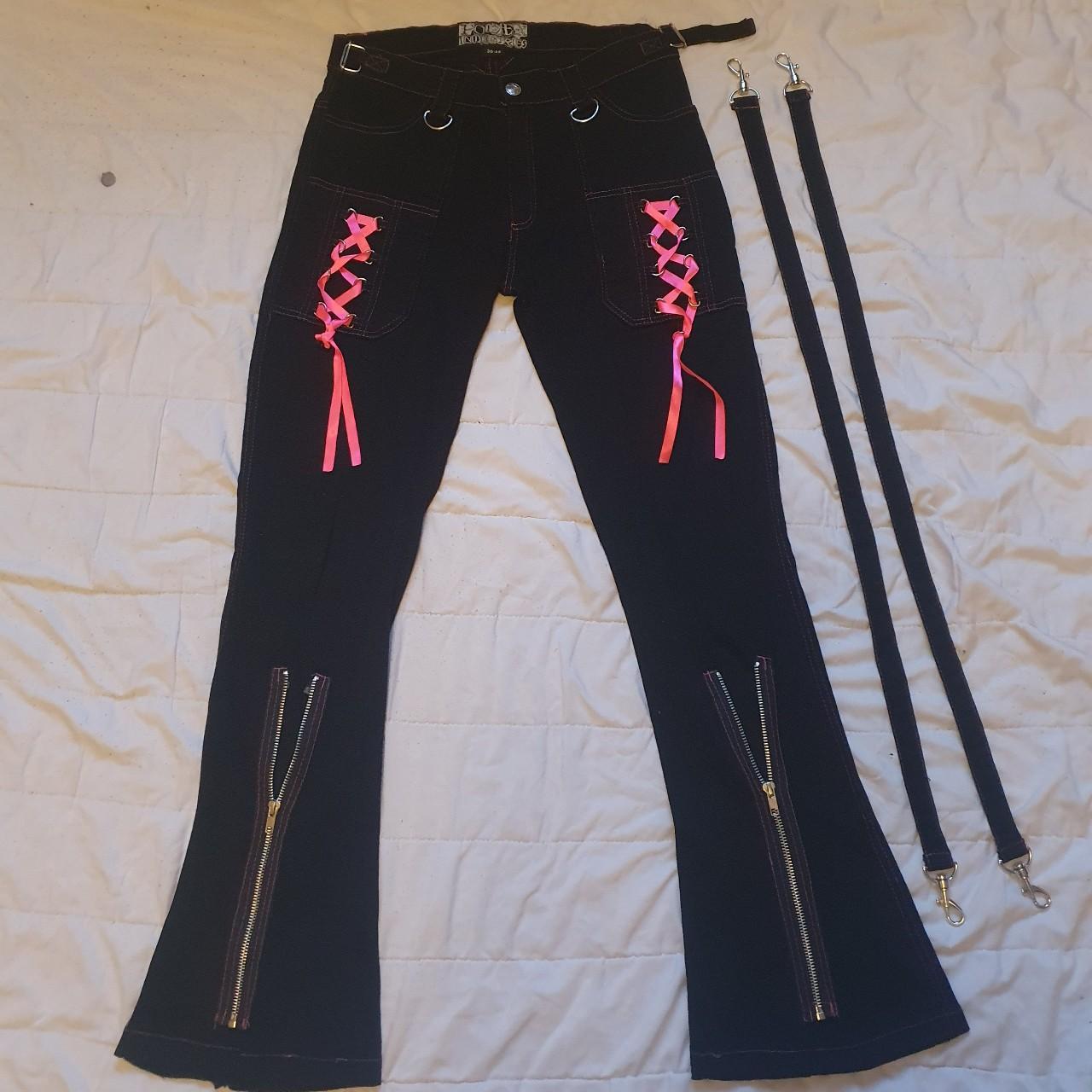 item listed by vqmpyre_