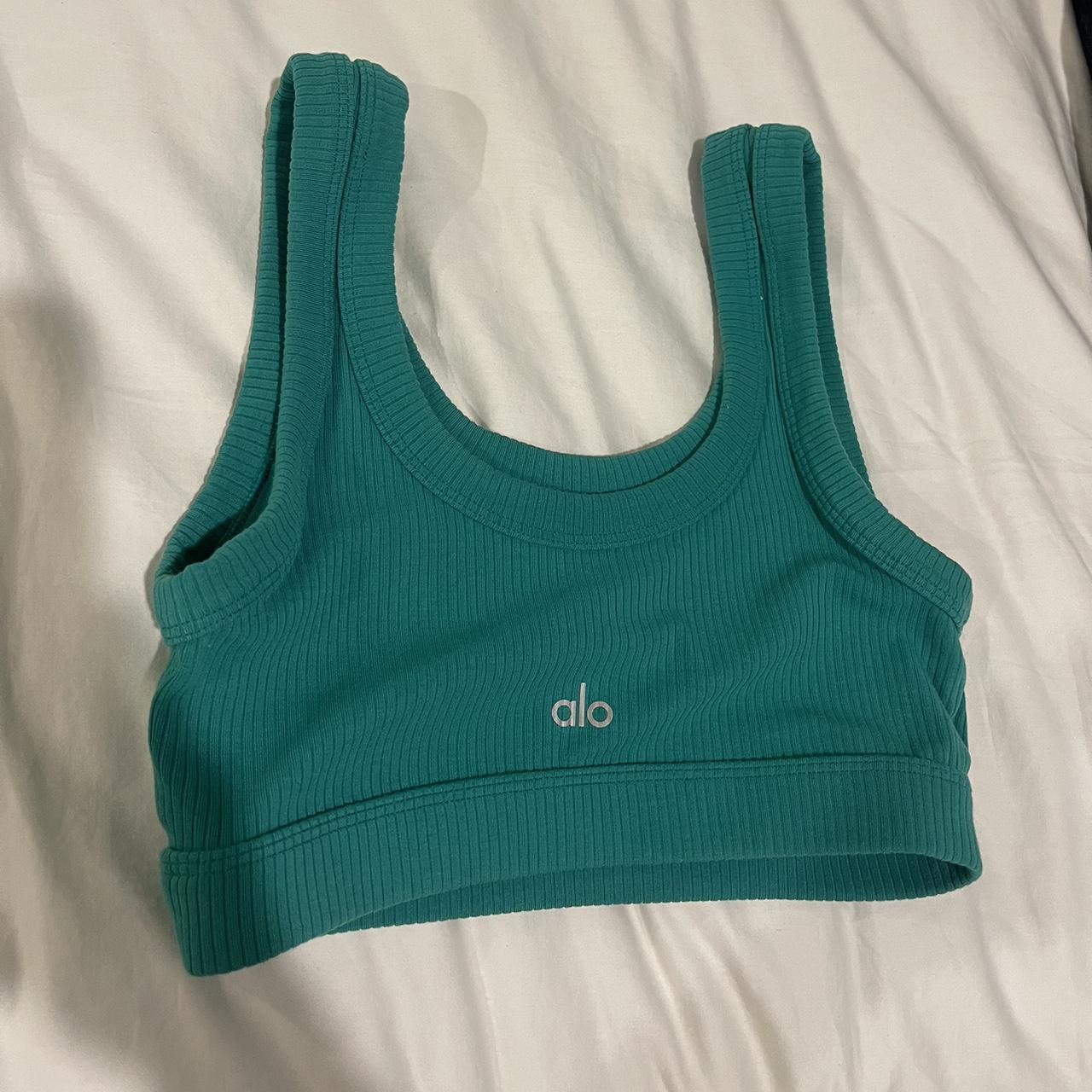 Alo Yoga Women's Bra | Depop