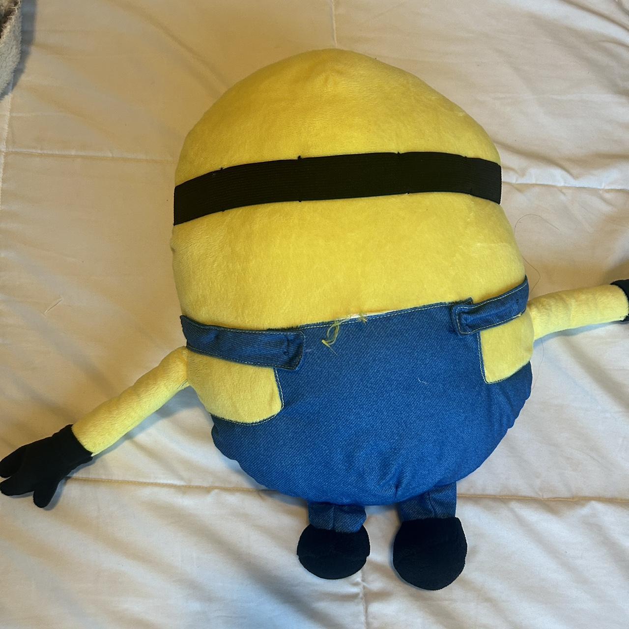 minion-stuffed-animal-depop