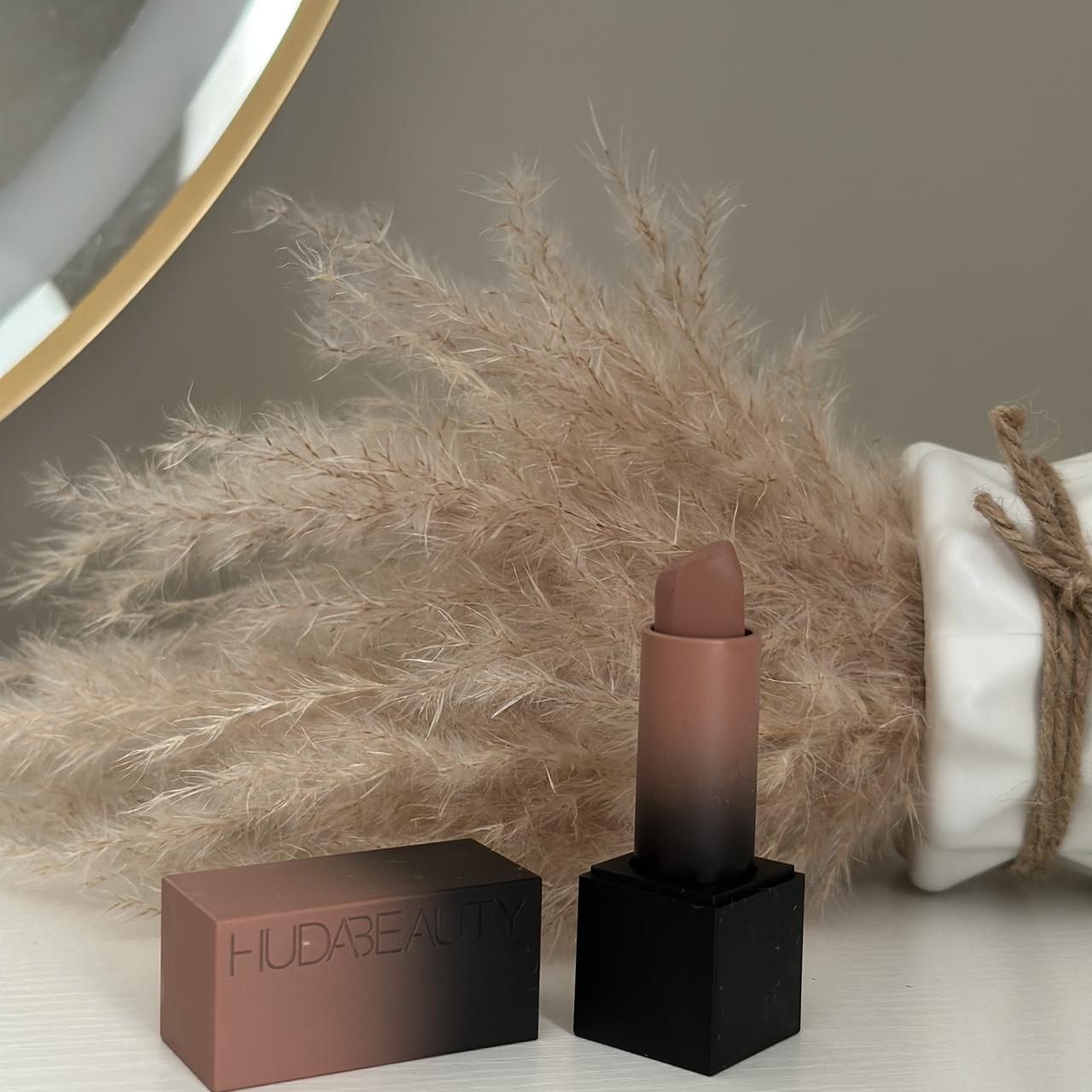 HUDA BEAUTY Power Bullet Matte Lipstick - Depop