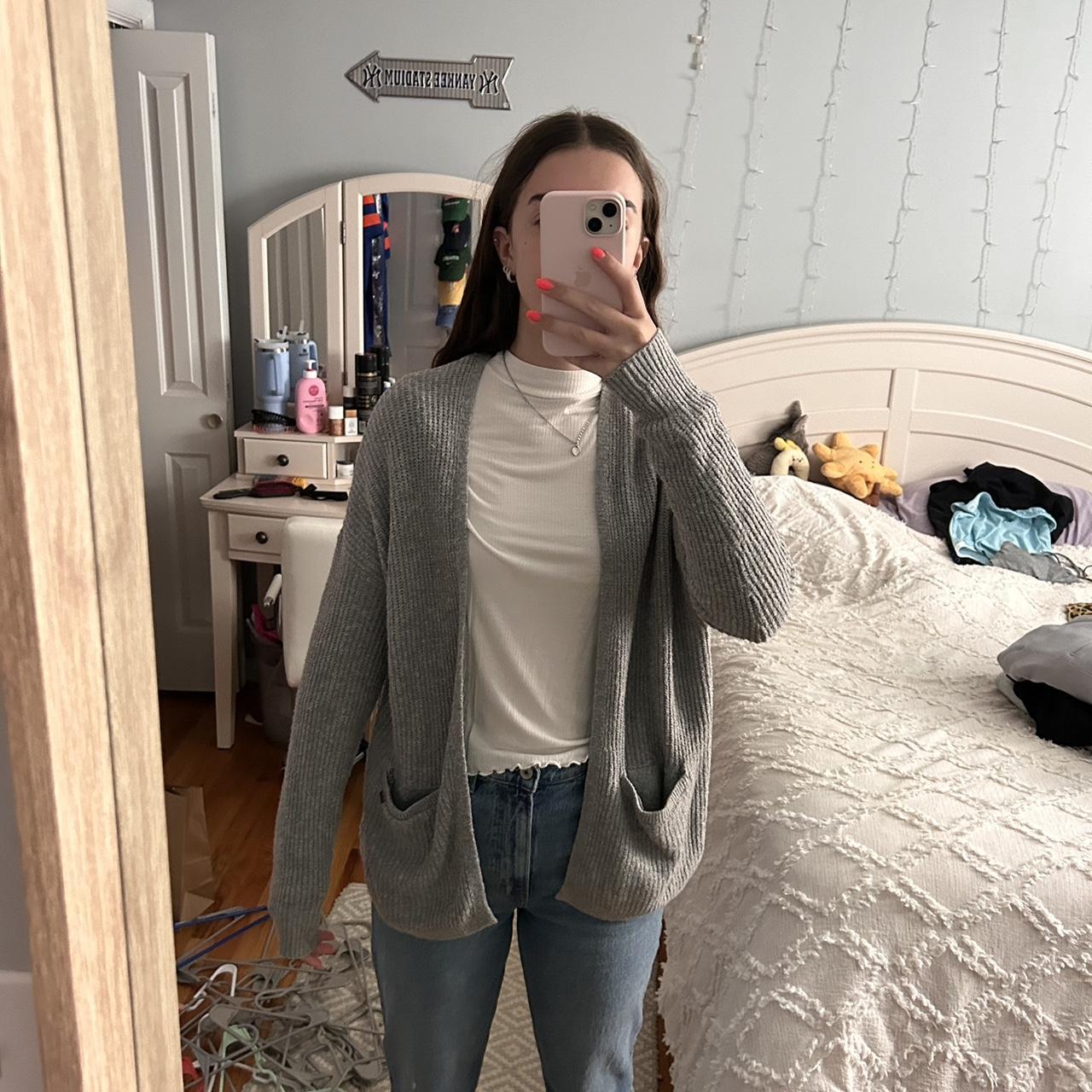 grey cardigan from hollister Worn a few times fits