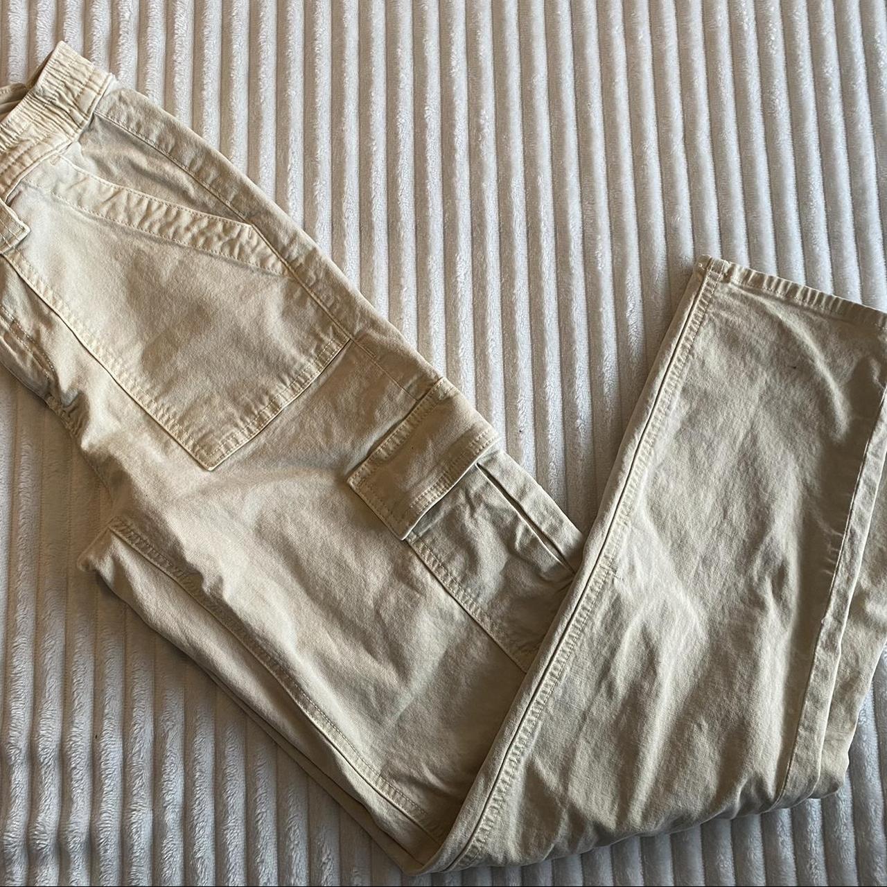 American Eagle Straight leg cargo pants Size: 0... - Depop