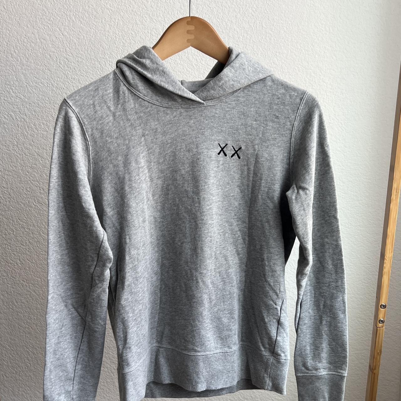 Uniqlo hot sale hoodie kaws