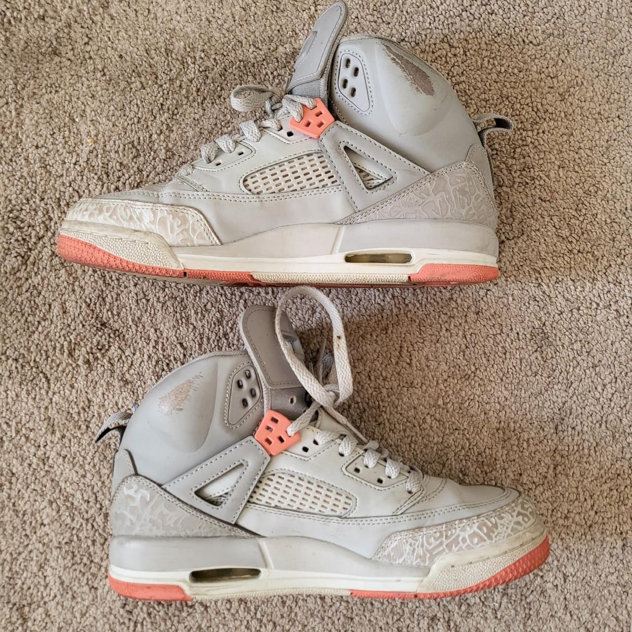 womens grey and pink jordans