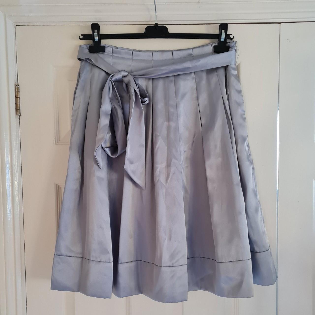 Silver/grey pleated skirt with fabric belt. Size 14 - Depop