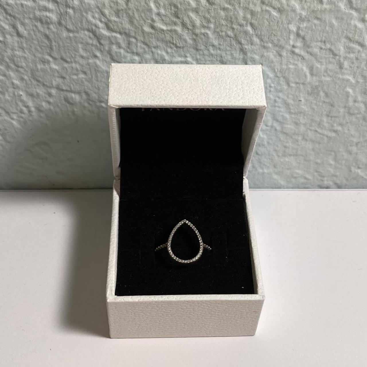 Pandora teardrop online silhouette ring