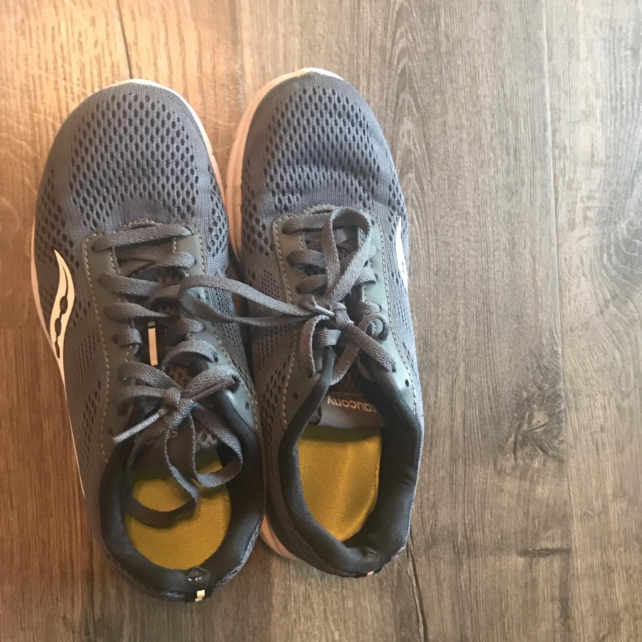 saucony women's tennis shoes