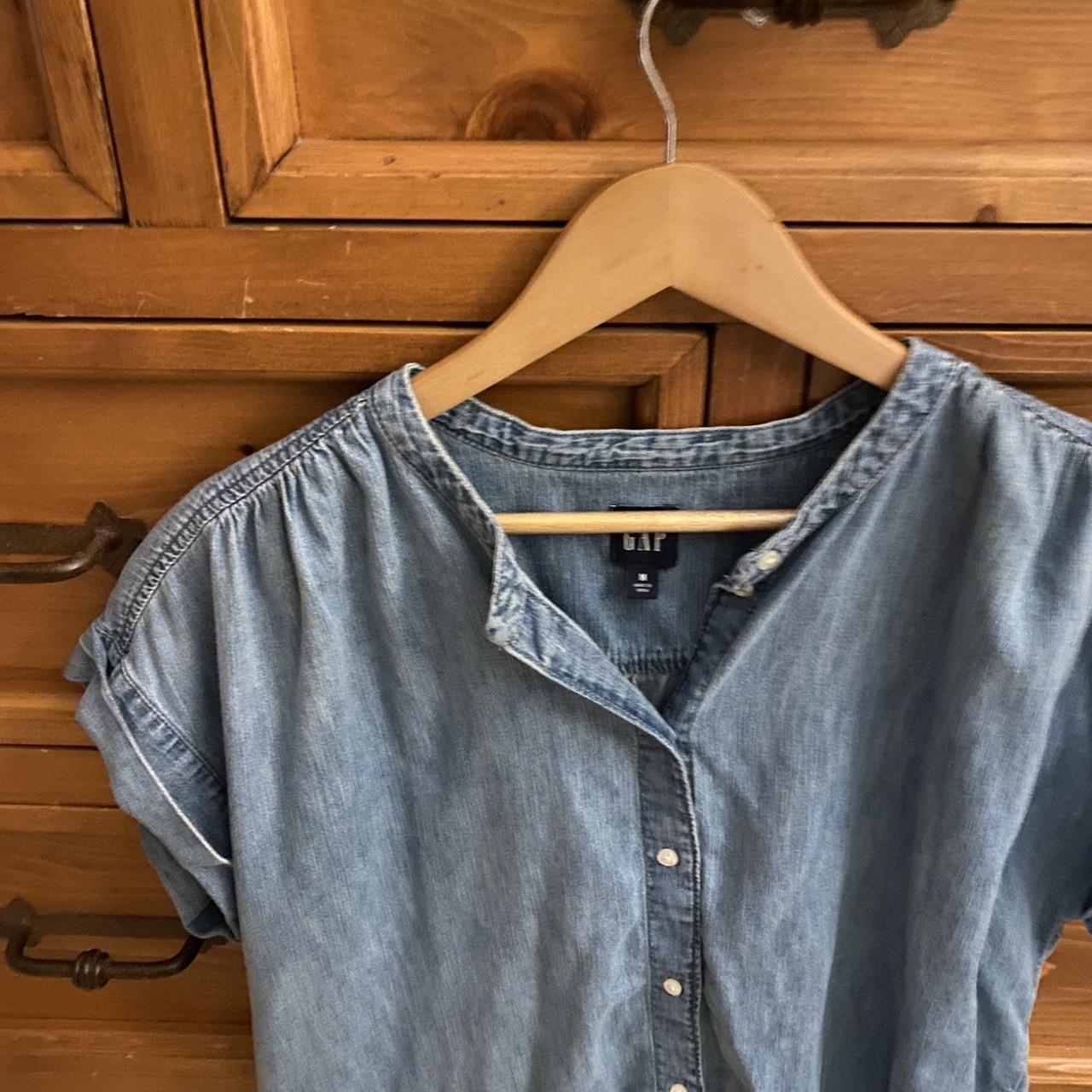 Gap roll sleeve denim shirt - Depop