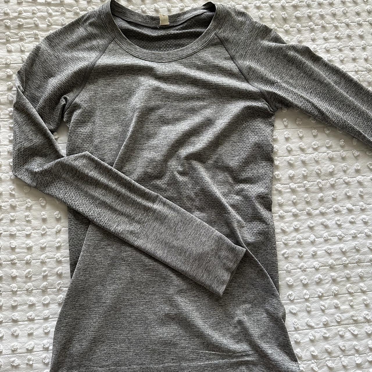 Size 6 Lululemon long sleeve top - Depop