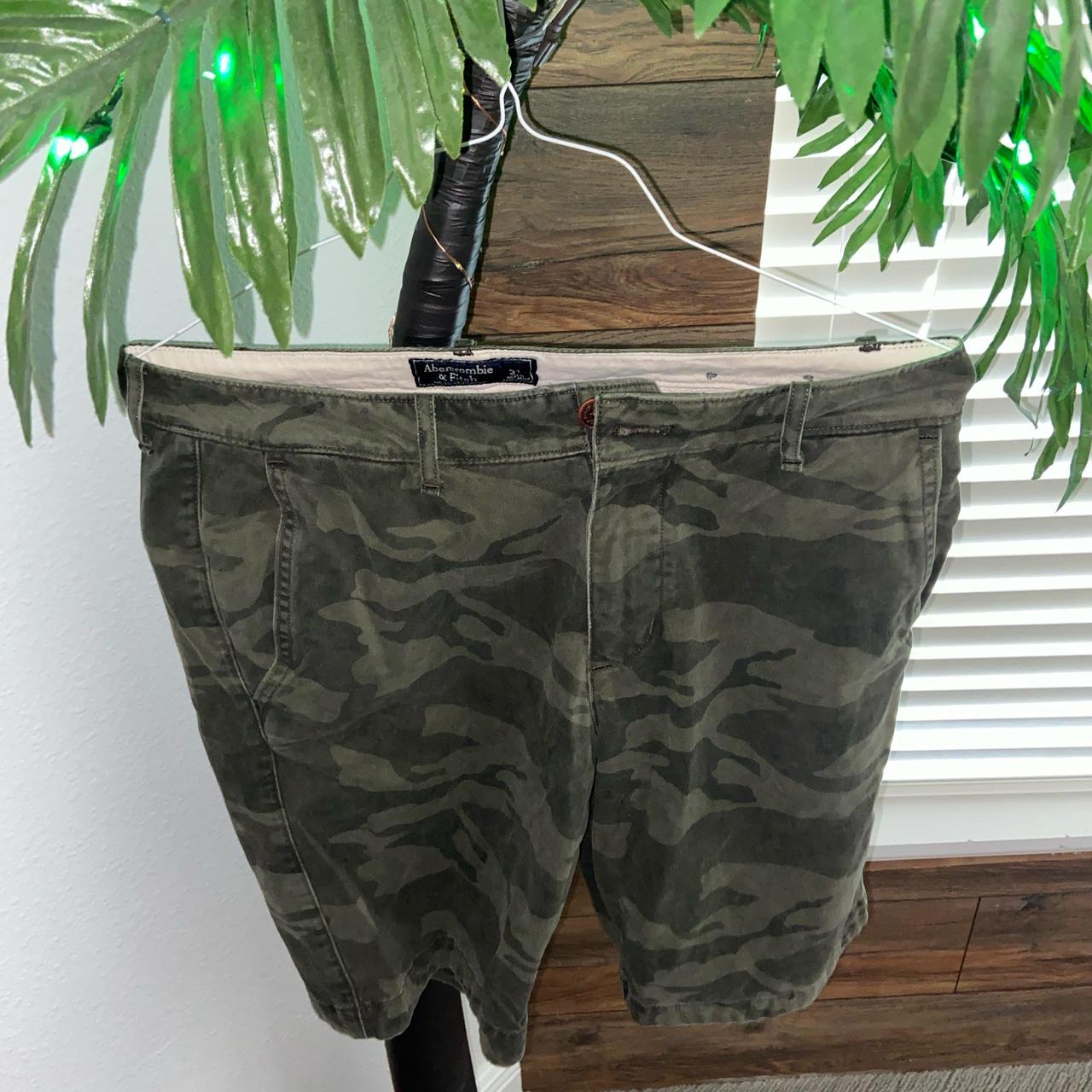 Abercrombie camo cargo fashion shorts