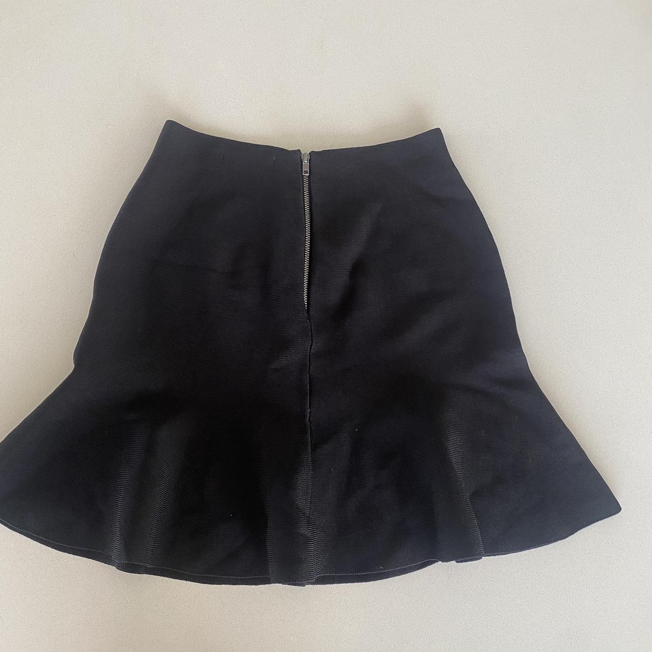 Glassons Skirt Perfect for work! Size 6 (but will... - Depop