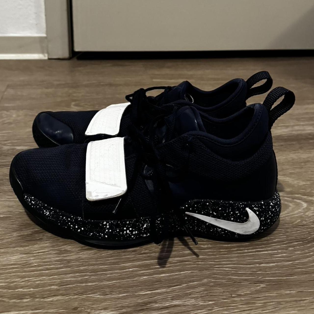 Pg 2.5 store navy and white