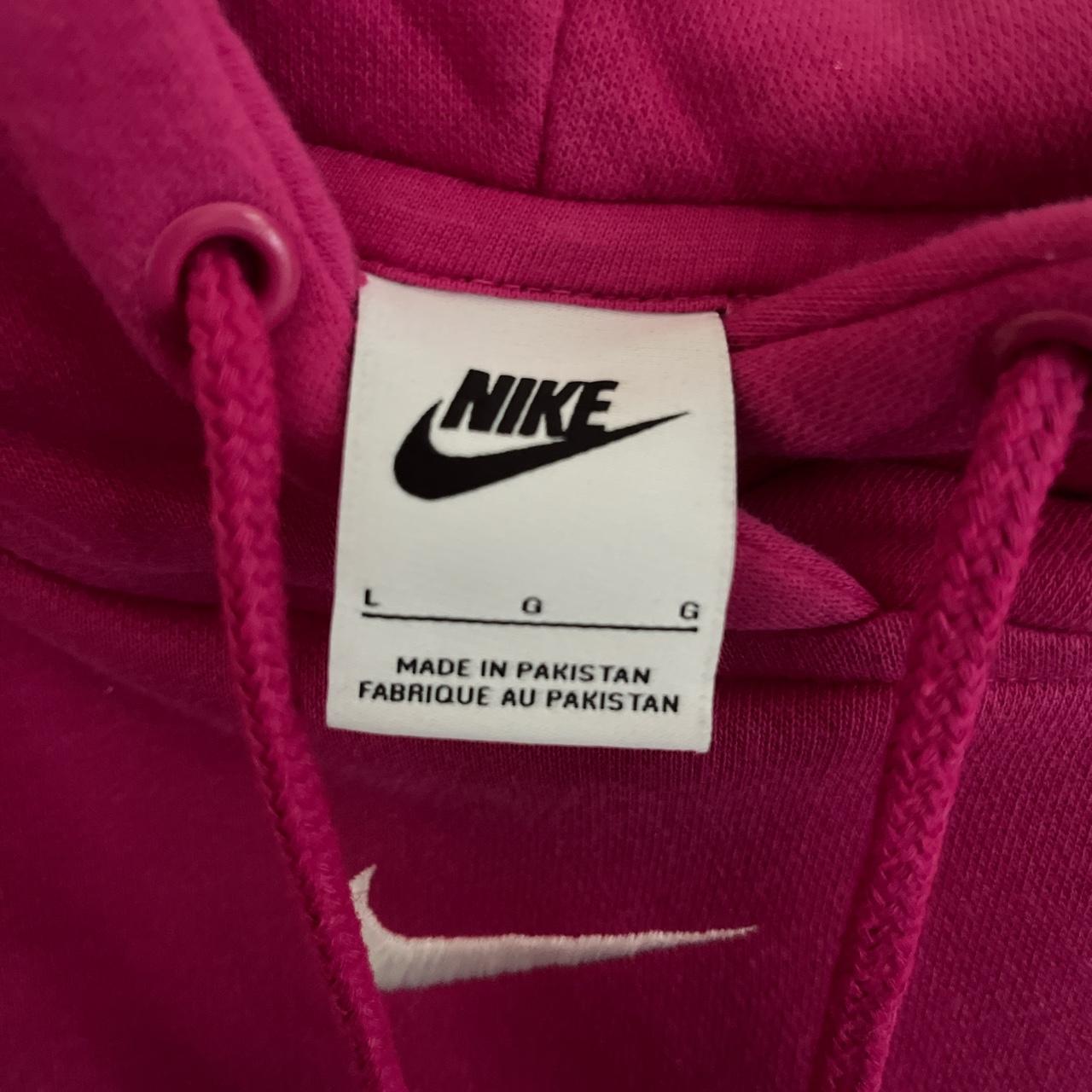 pink nike hoodie, not sold anymore! super comfy... - Depop