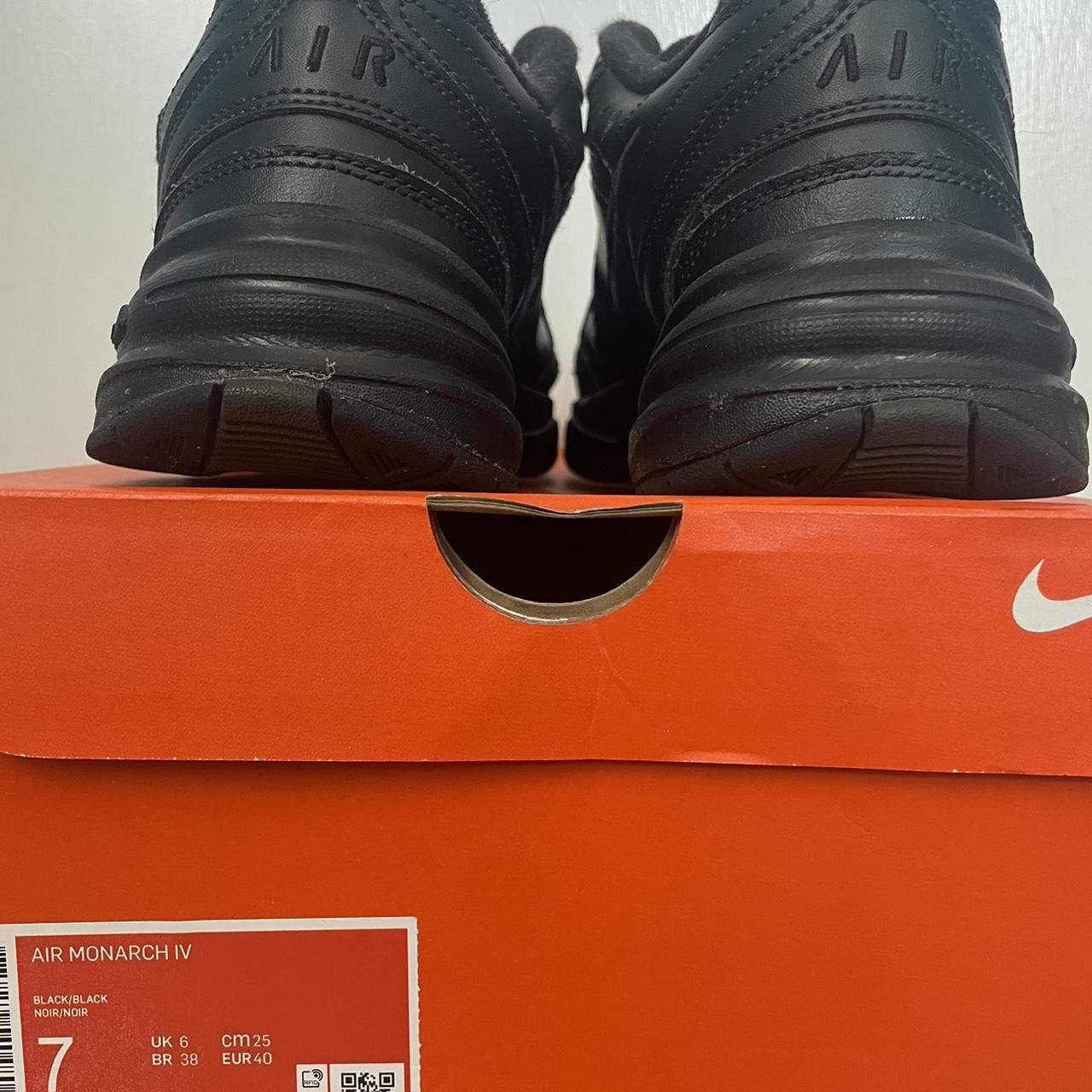 womens nike monarchs