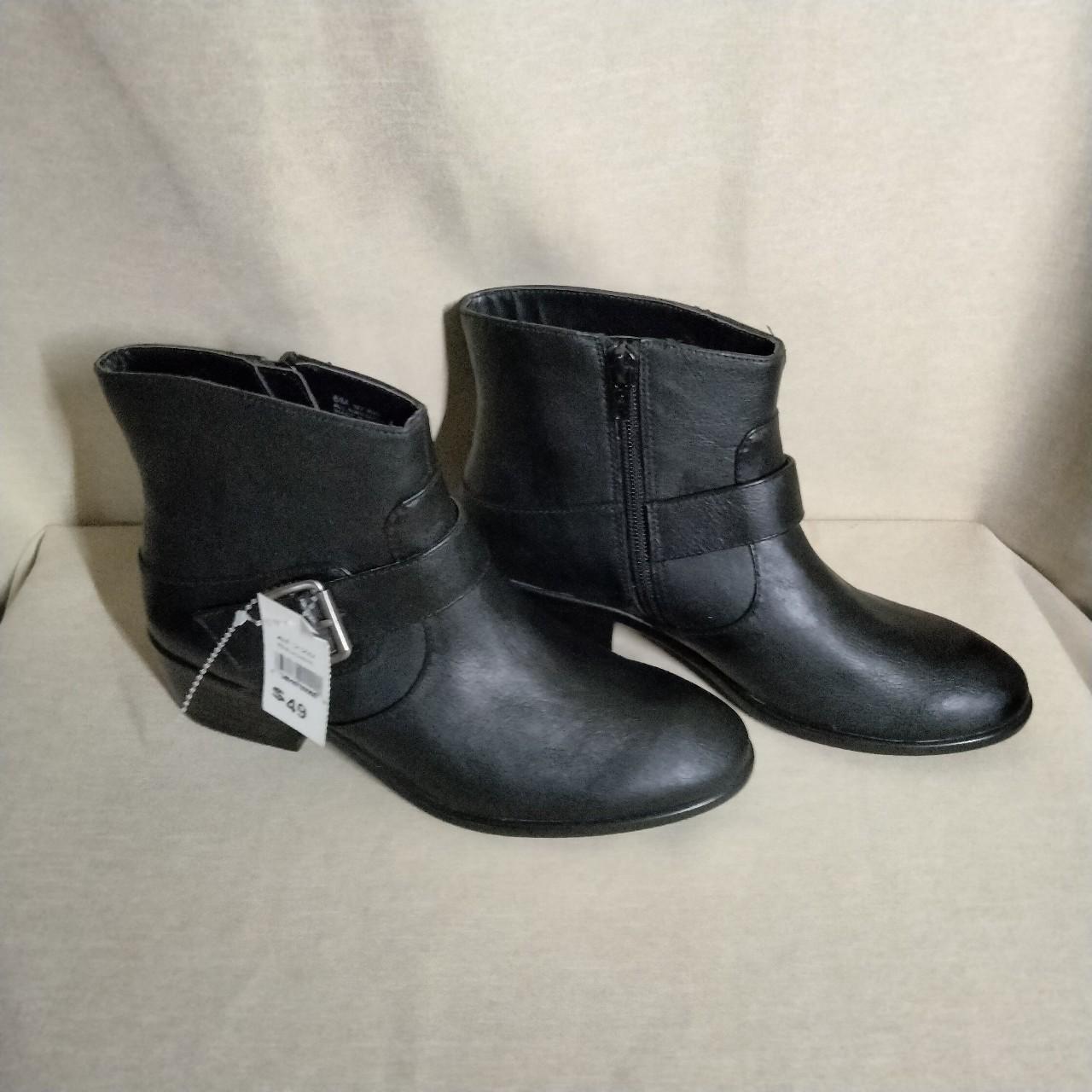 A2 Aerosoles women s black size 6 M ankle boots w