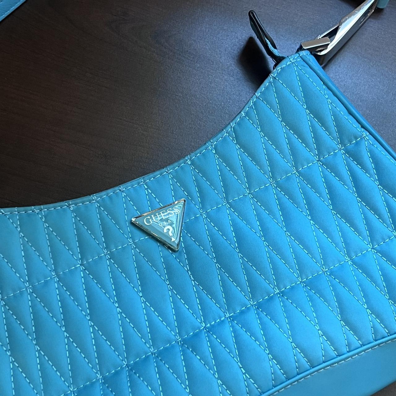 GUESS Blue Shoulder Bags