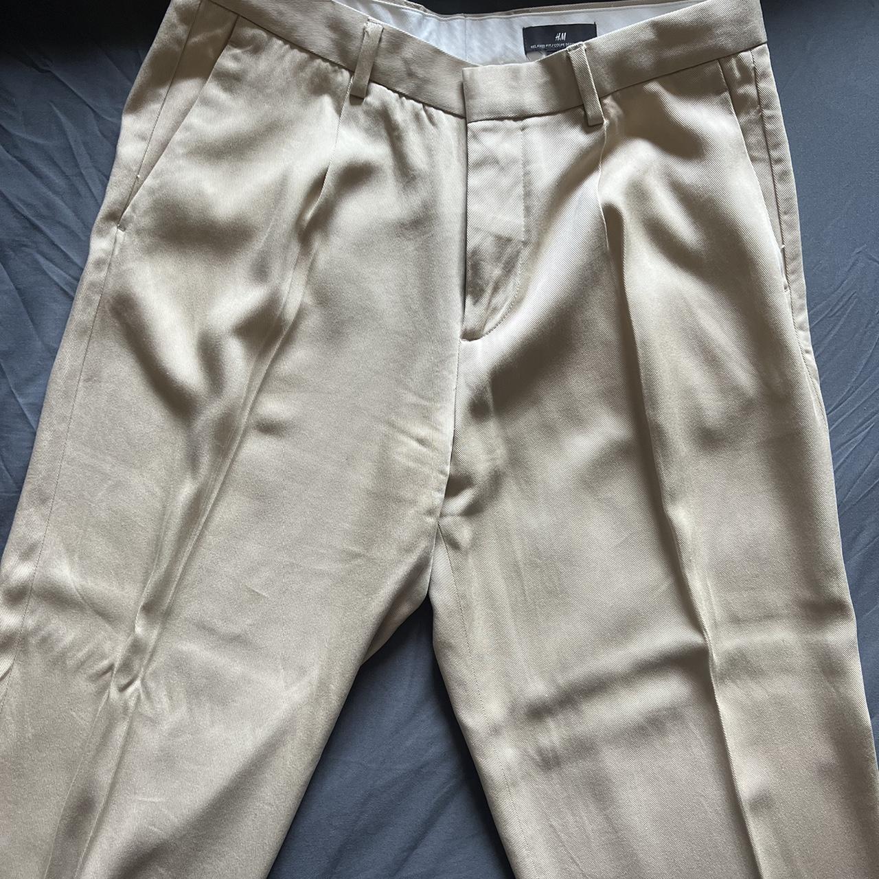 H&M pleated chino style size 46 but fits a bit... - Depop