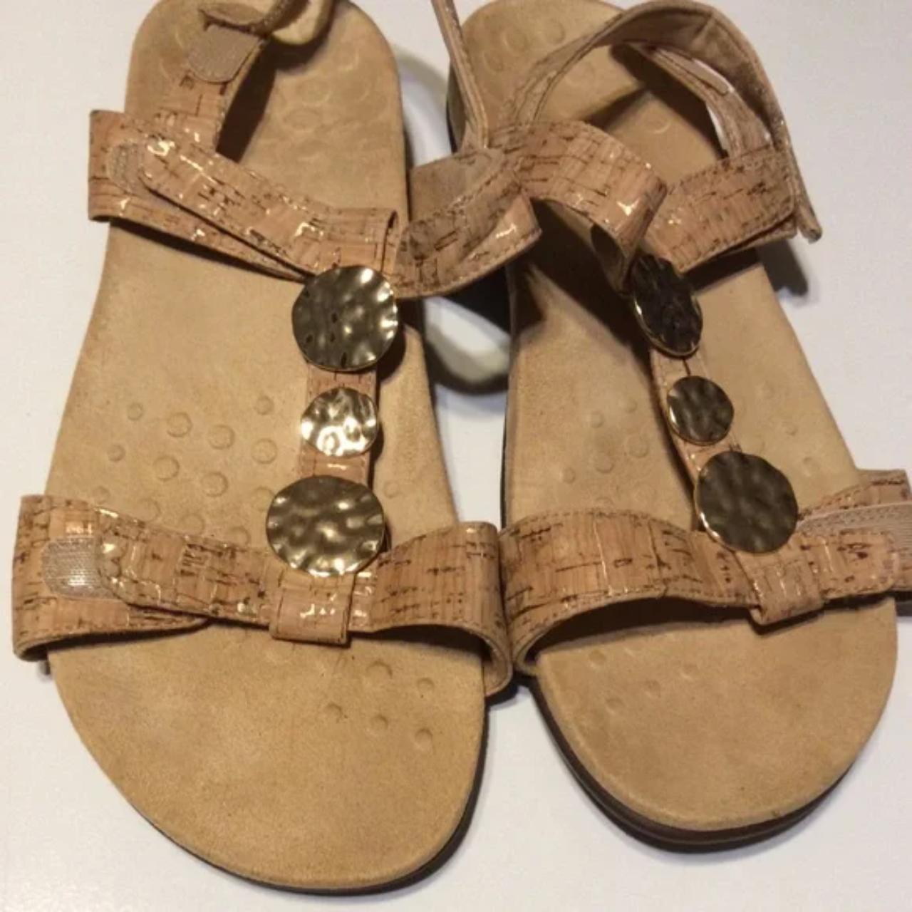 Vionic Women’s Gold Cork Strap Sandals Size... - Depop